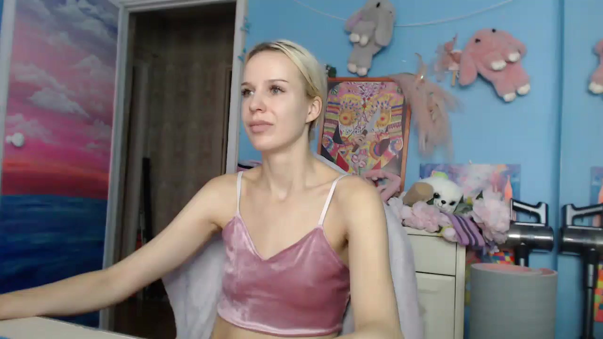 Gallery image thumbnail from Malina_kitty's myfreecams stream on, 03/31/2025, 04:50 image 13 of 20