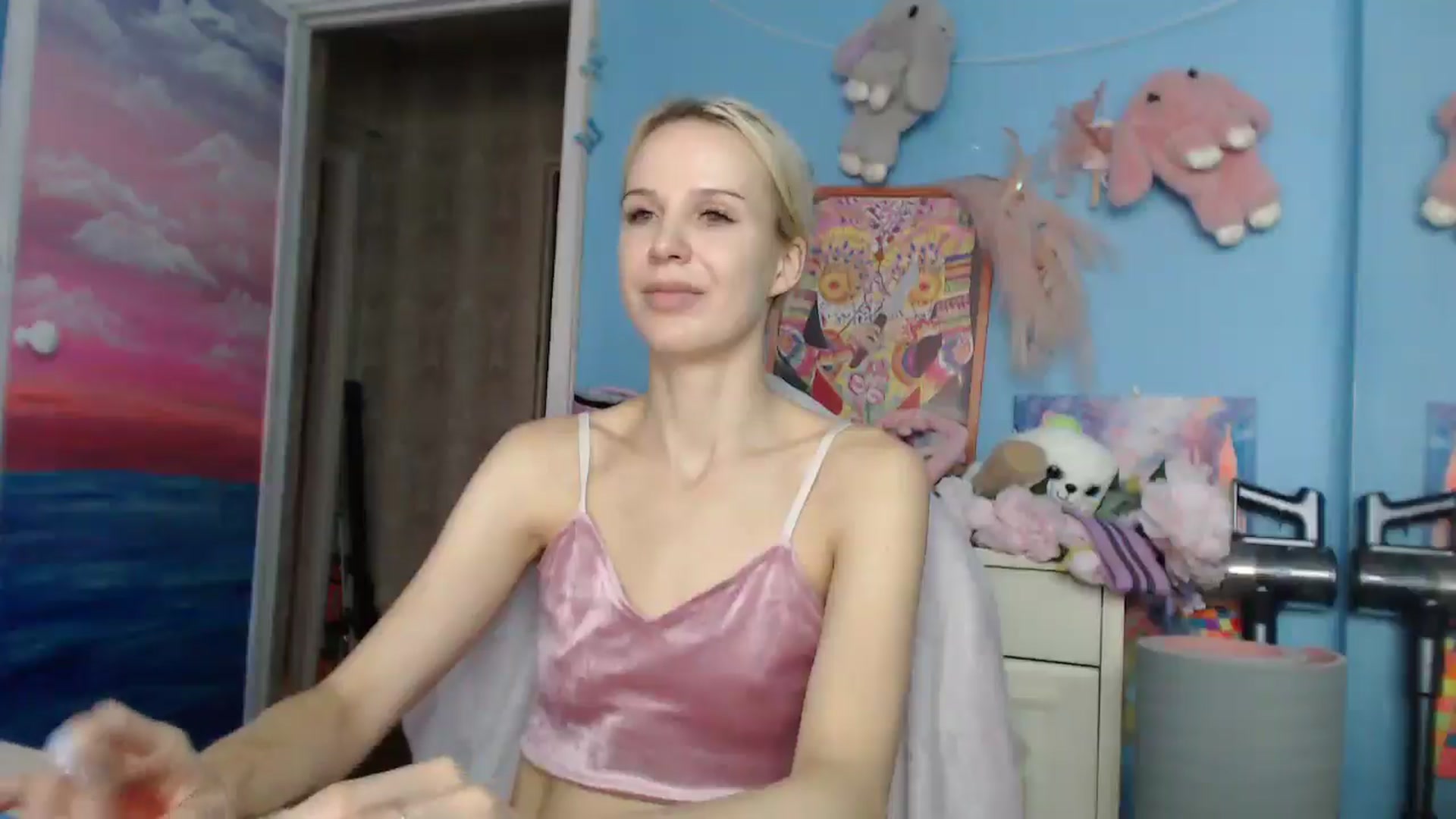Gallery image thumbnail from Malina_kitty's myfreecams stream on, 03/31/2025, 04:50 image 15 of 20
