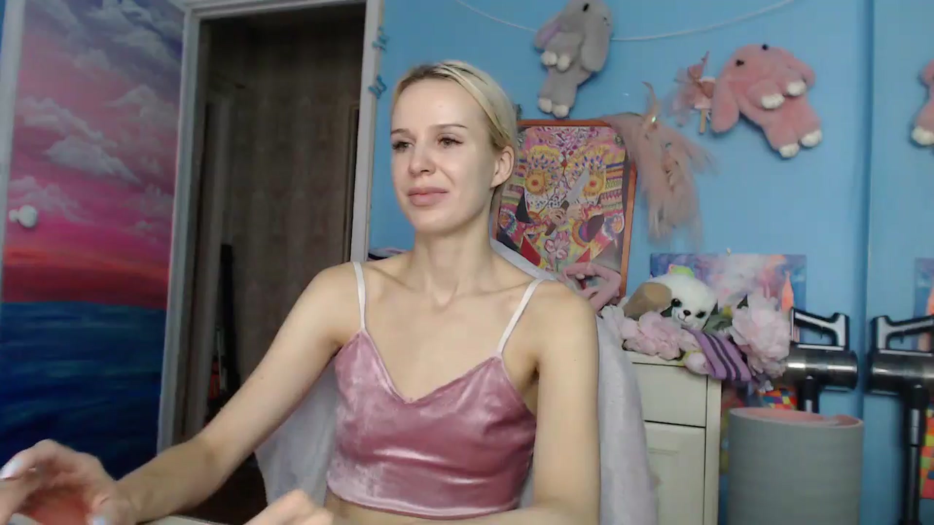 Gallery image thumbnail from Malina_kitty's myfreecams stream on, 03/31/2025, 04:50 image 10 of 20