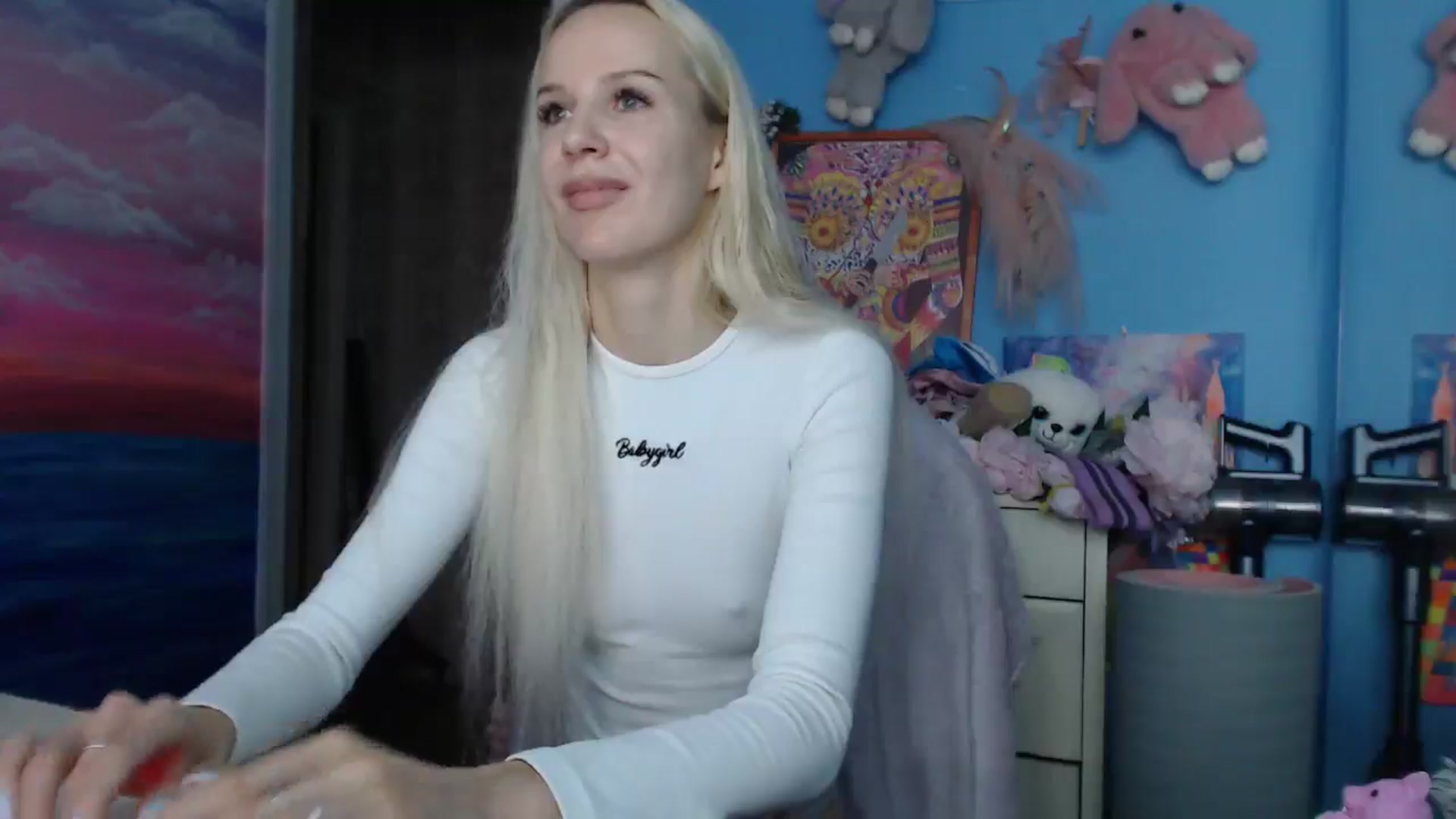 Gallery image thumbnail from Malina_kitty's myfreecams stream on, 04/02/2025, 05:08 image 12 of 20