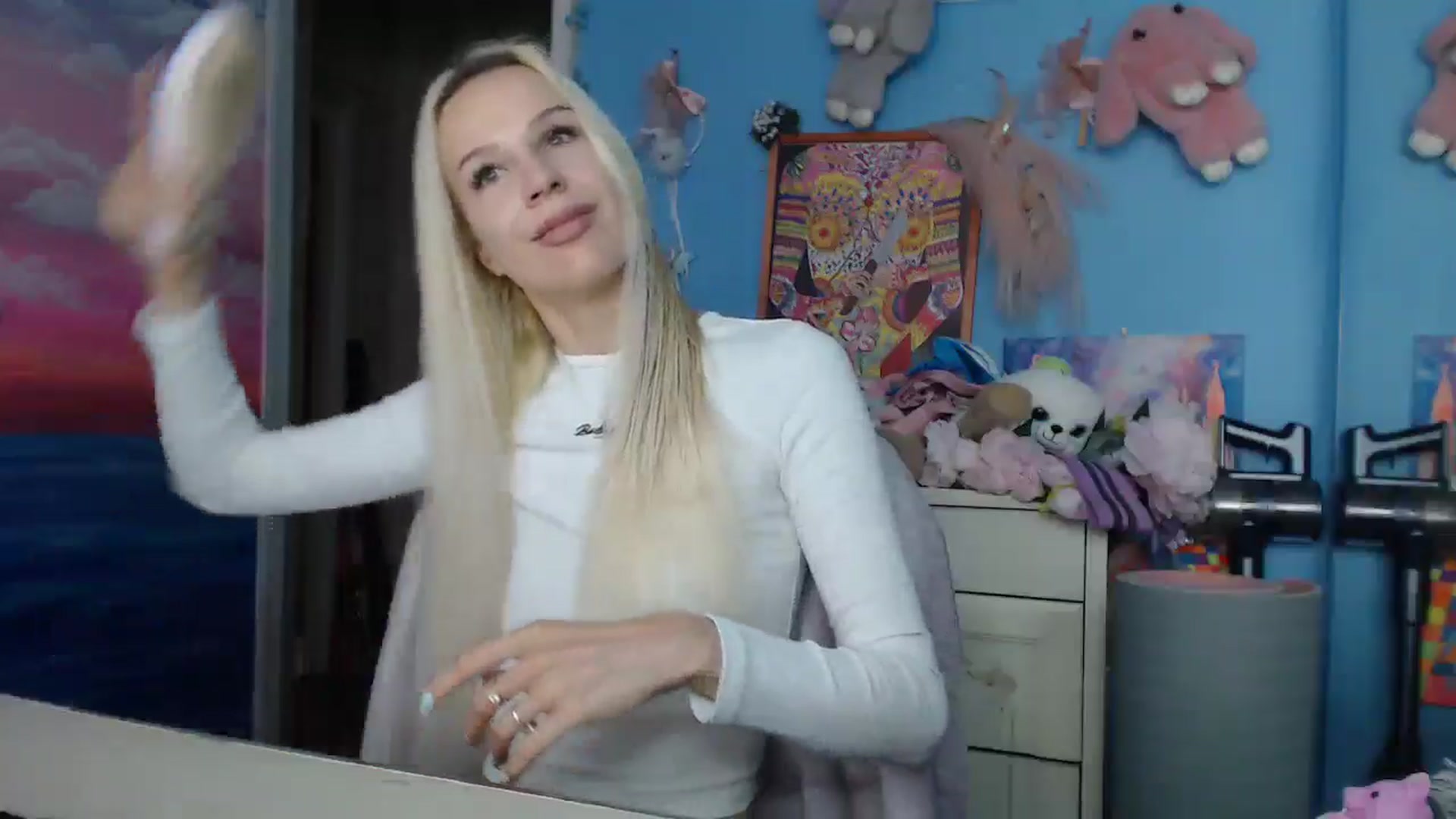 Gallery image thumbnail from Malina_kitty's myfreecams stream on, 04/02/2025, 05:08 image 2 of 20