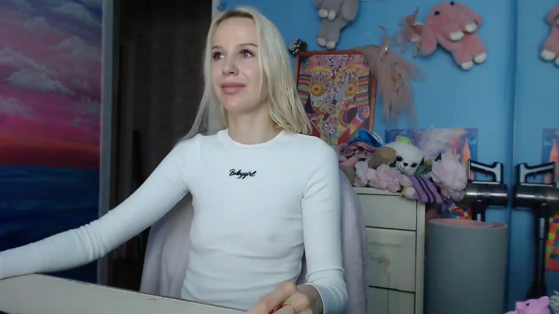 Gallery image thumbnail from Malina_kitty's myfreecams stream on, 04/02/2025, 05:08 image 3 of 20