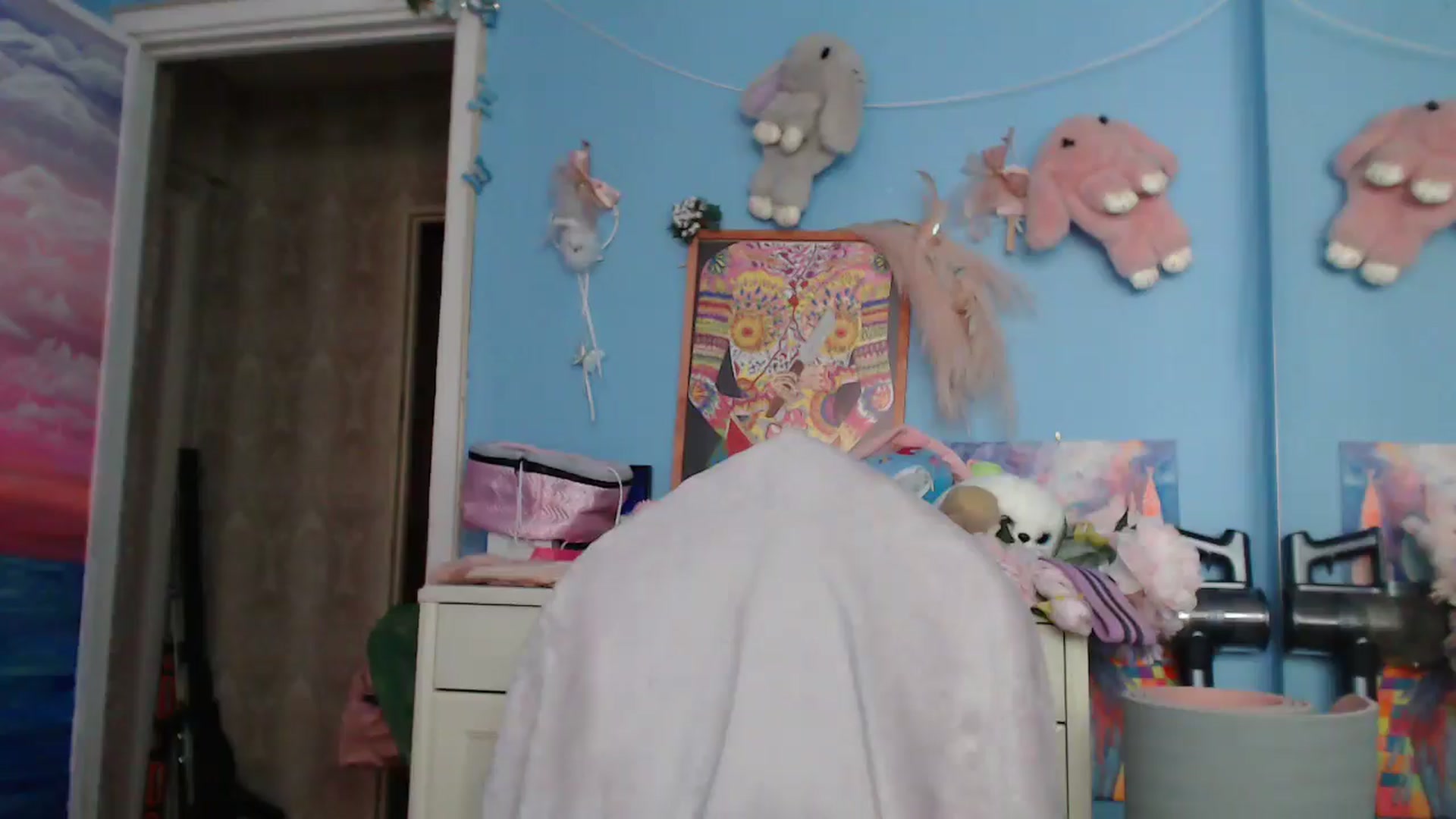 Gallery image thumbnail from Malina_kitty's myfreecams stream on, 04/03/2025, 04:36 image 9 of 20