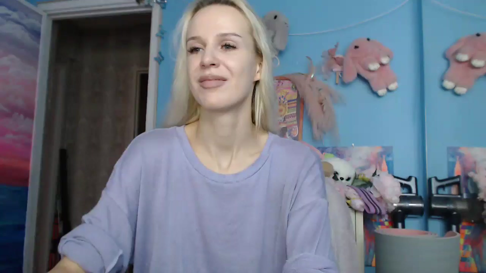 Gallery image thumbnail from Malina_kitty's myfreecams stream on, 04/03/2025, 04:36 image 16 of 20