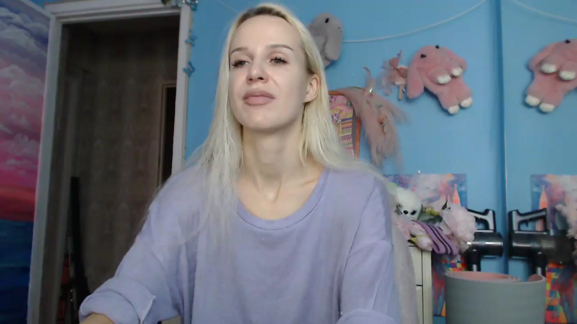 Gallery image thumbnail from Malina_kitty's myfreecams stream on, 04/03/2025, 04:36 image 12 of 20