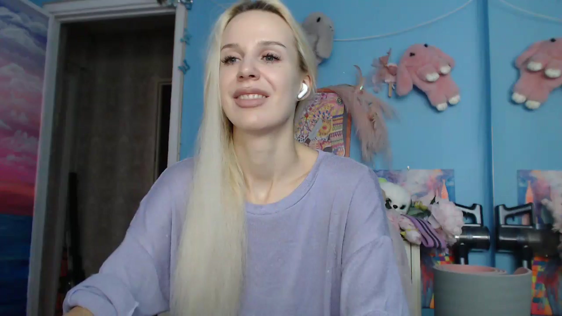Gallery image thumbnail from Malina_kitty's myfreecams stream on, 04/03/2025, 04:36 image 20 of 20