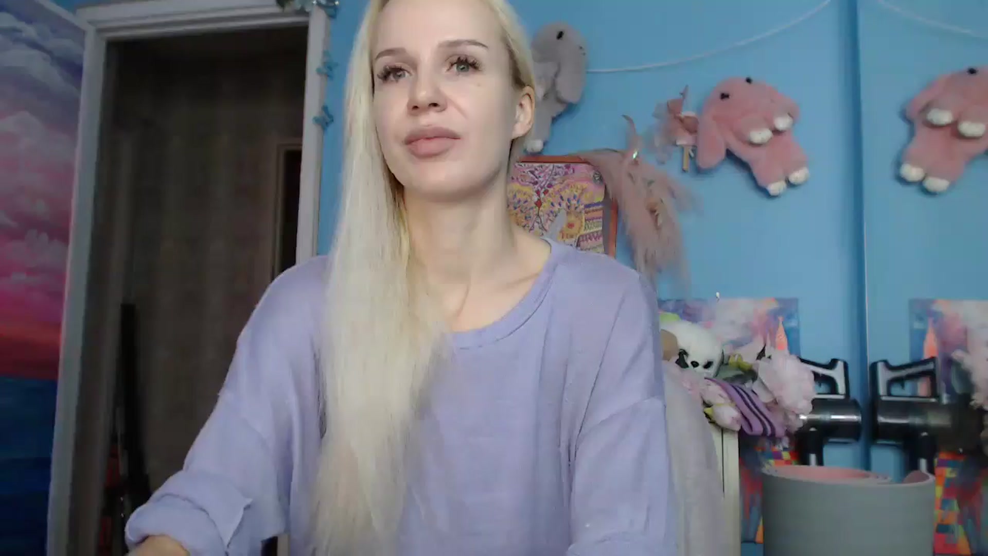 Gallery image thumbnail from Malina_kitty's myfreecams stream on, 04/03/2025, 04:36 image 14 of 20