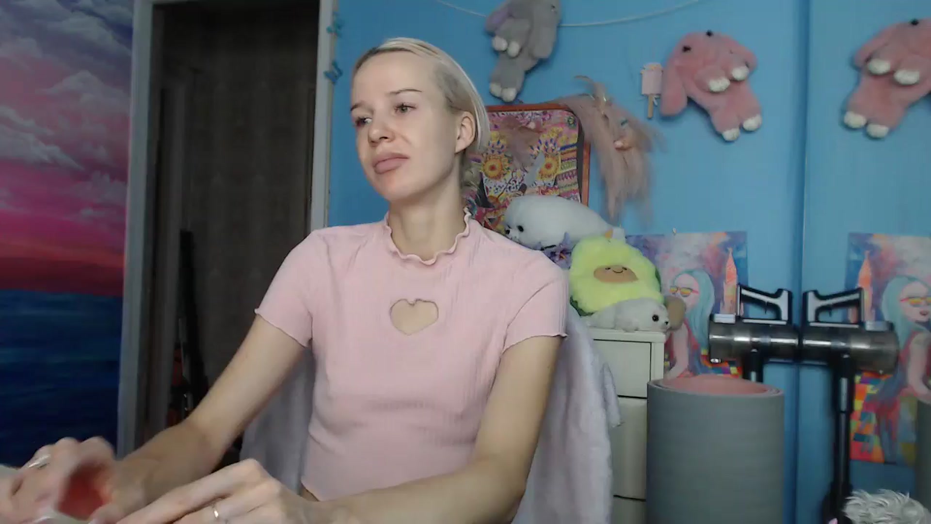 Gallery image thumbnail from Malina_kitty's myfreecams stream on, 05/05/2025, 04:38 image 9 of 20
