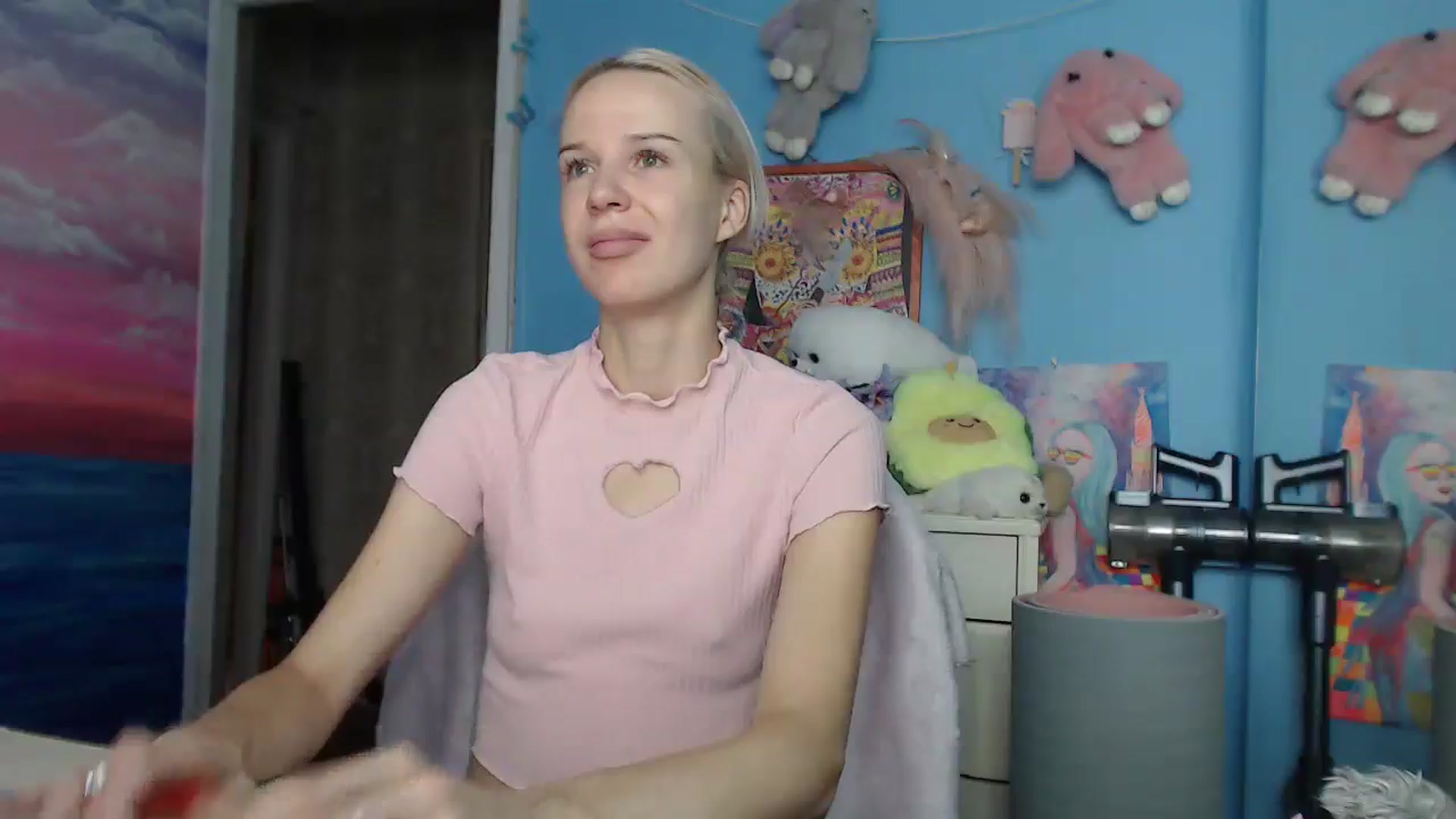 Gallery image thumbnail from Malina_kitty's myfreecams stream on, 05/05/2025, 04:38 image 5 of 20