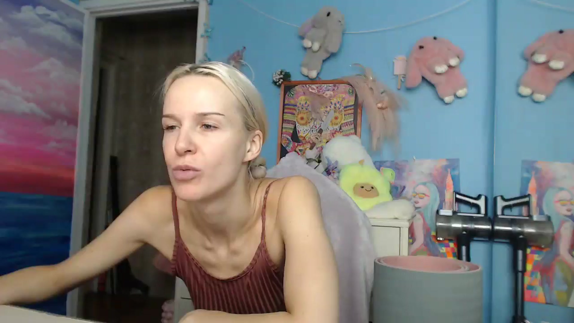 Gallery image thumbnail from Malina_kitty's myfreecams stream on, 05/08/2025, 06:05 image 13 of 20