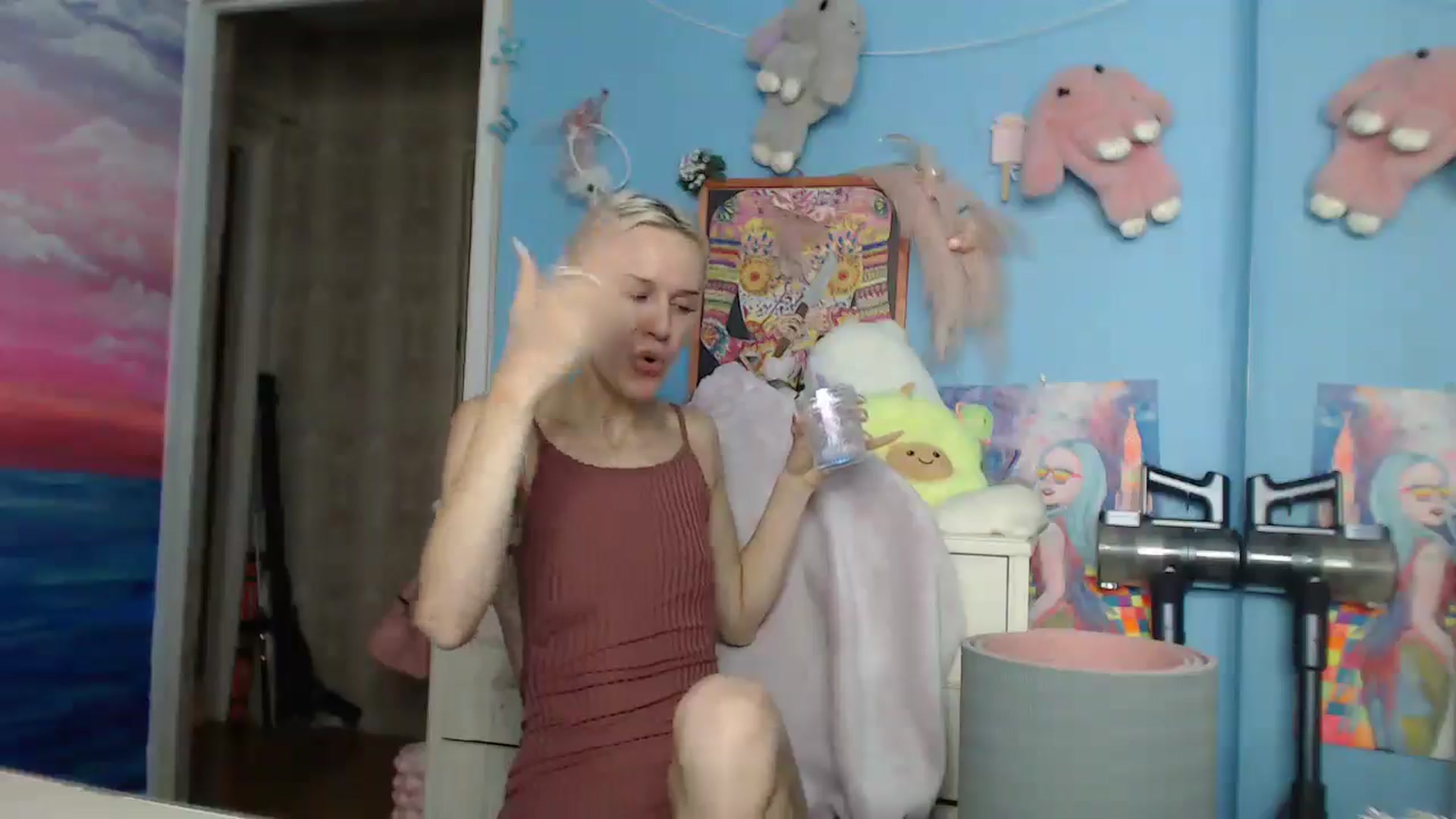 Gallery image thumbnail from Malina_kitty's myfreecams stream on, 05/08/2025, 06:05 image 11 of 20