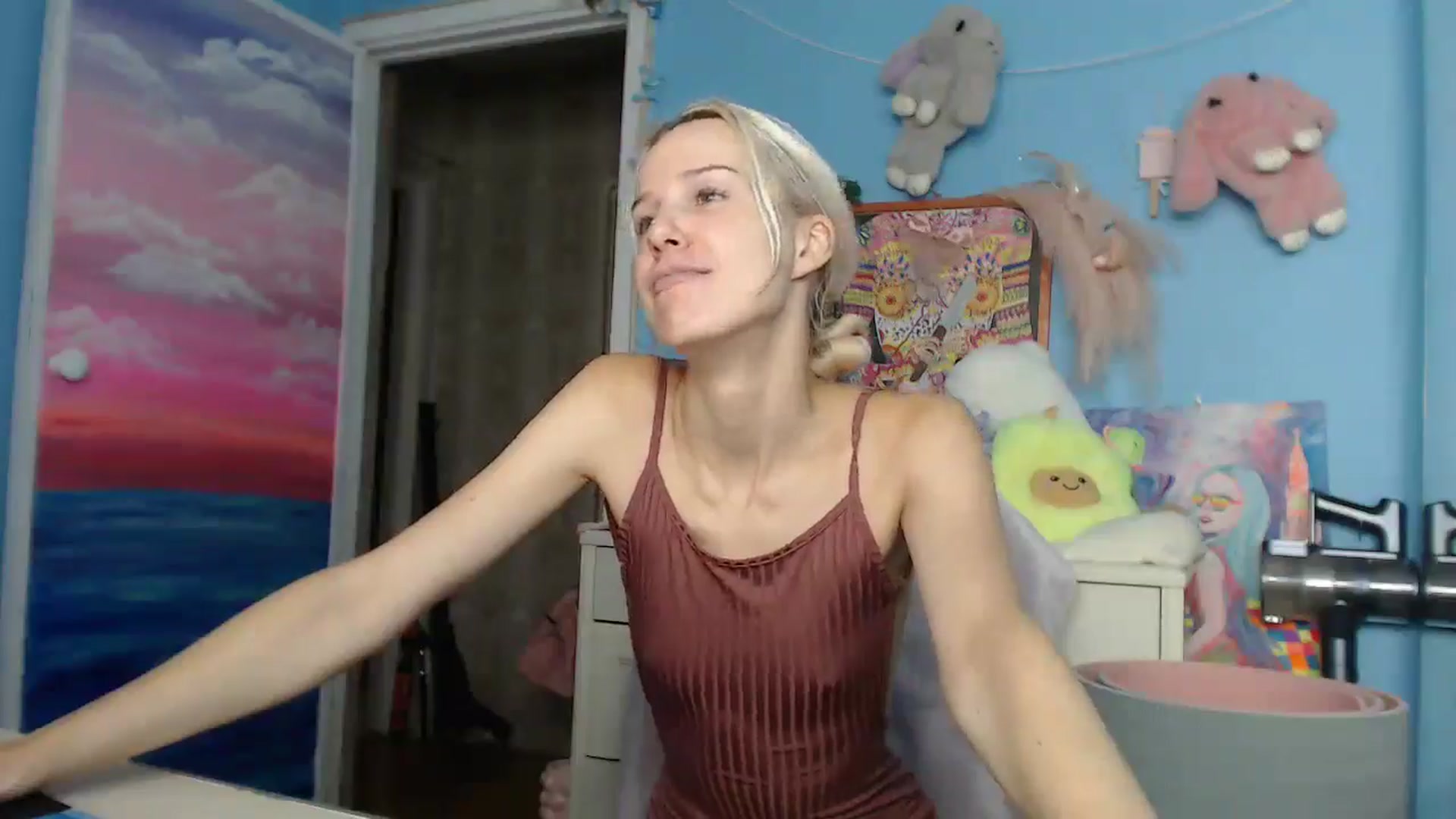 Gallery image thumbnail from Malina_kitty's myfreecams stream on, 05/08/2025, 06:05 image 16 of 20