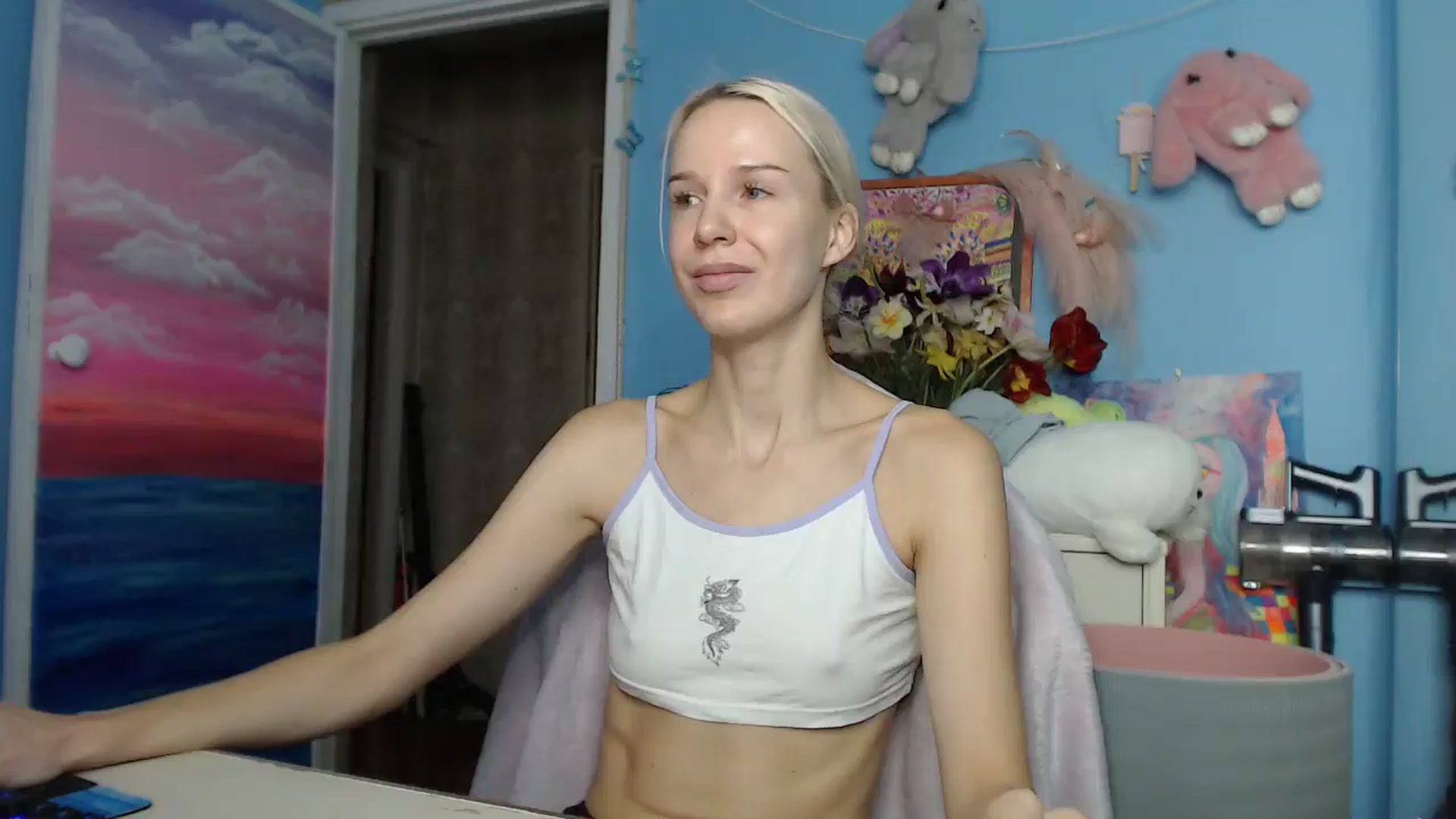 Gallery image thumbnail from Malina_kitty's myfreecams stream on, 05/12/2025, 05:38 image 16 of 20