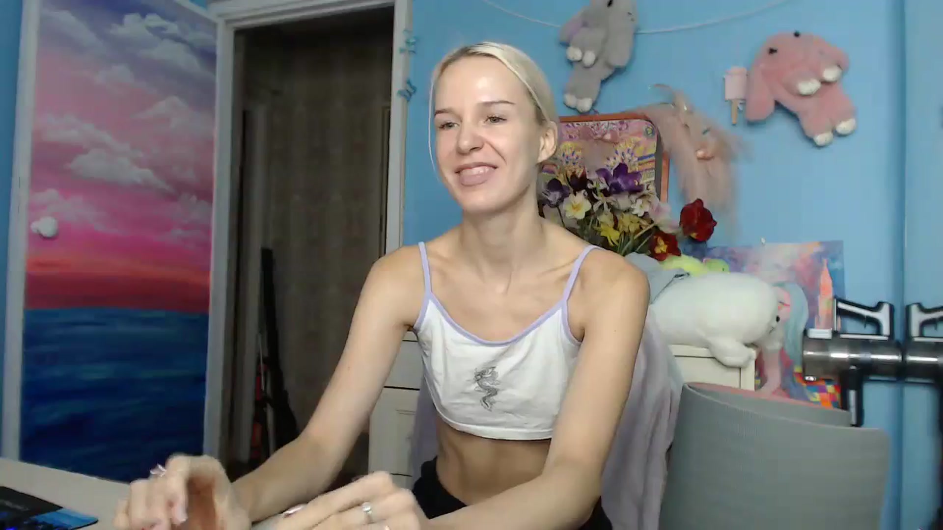 Gallery image thumbnail from Malina_kitty's myfreecams stream on, 05/12/2025, 05:38 image 17 of 20
