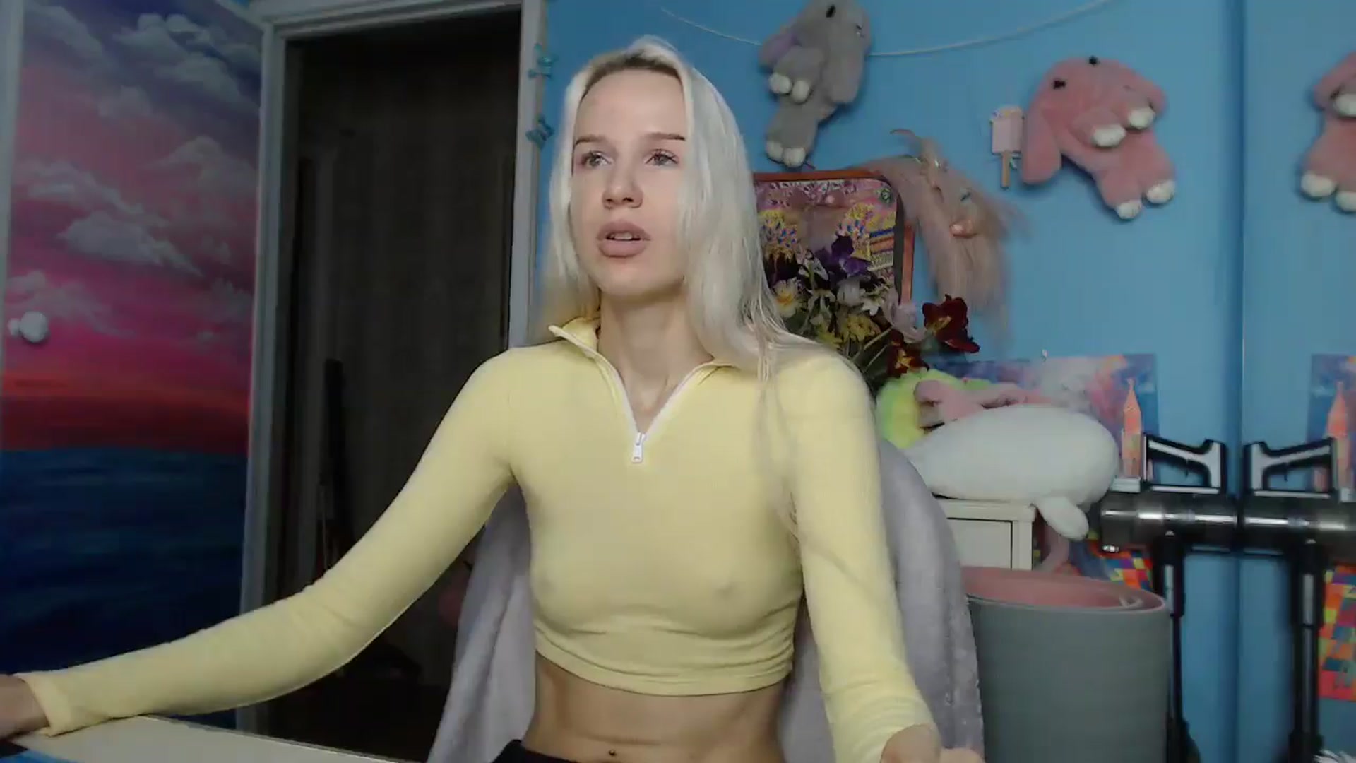 Gallery image thumbnail from Malina_kitty's myfreecams stream on, 05/13/2025, 05:17 image 7 of 20