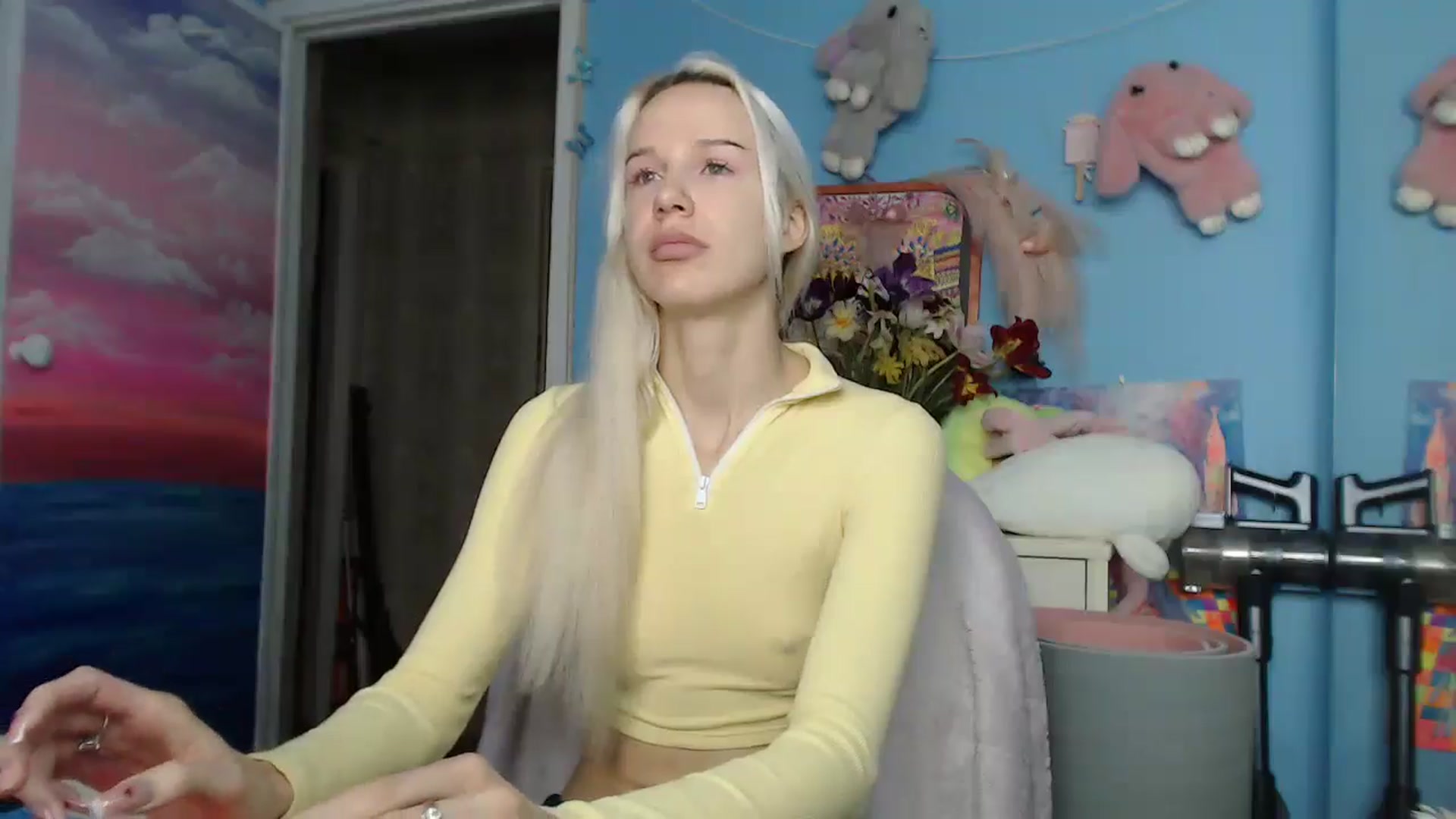 Gallery image thumbnail from Malina_kitty's myfreecams stream on, 05/13/2025, 05:17 image 11 of 20