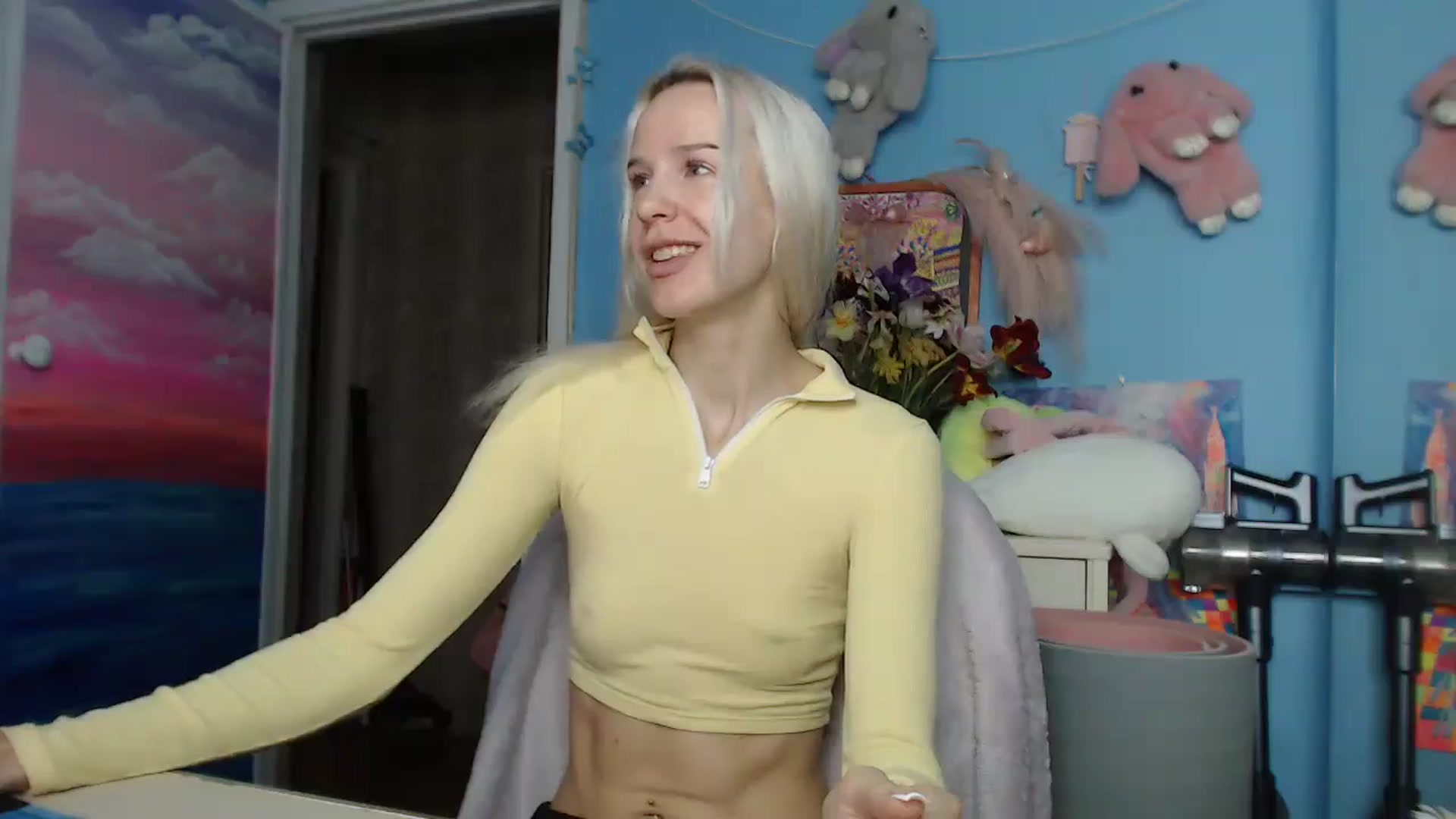 Gallery image thumbnail from Malina_kitty's myfreecams stream on, 05/13/2025, 05:17 image 12 of 20