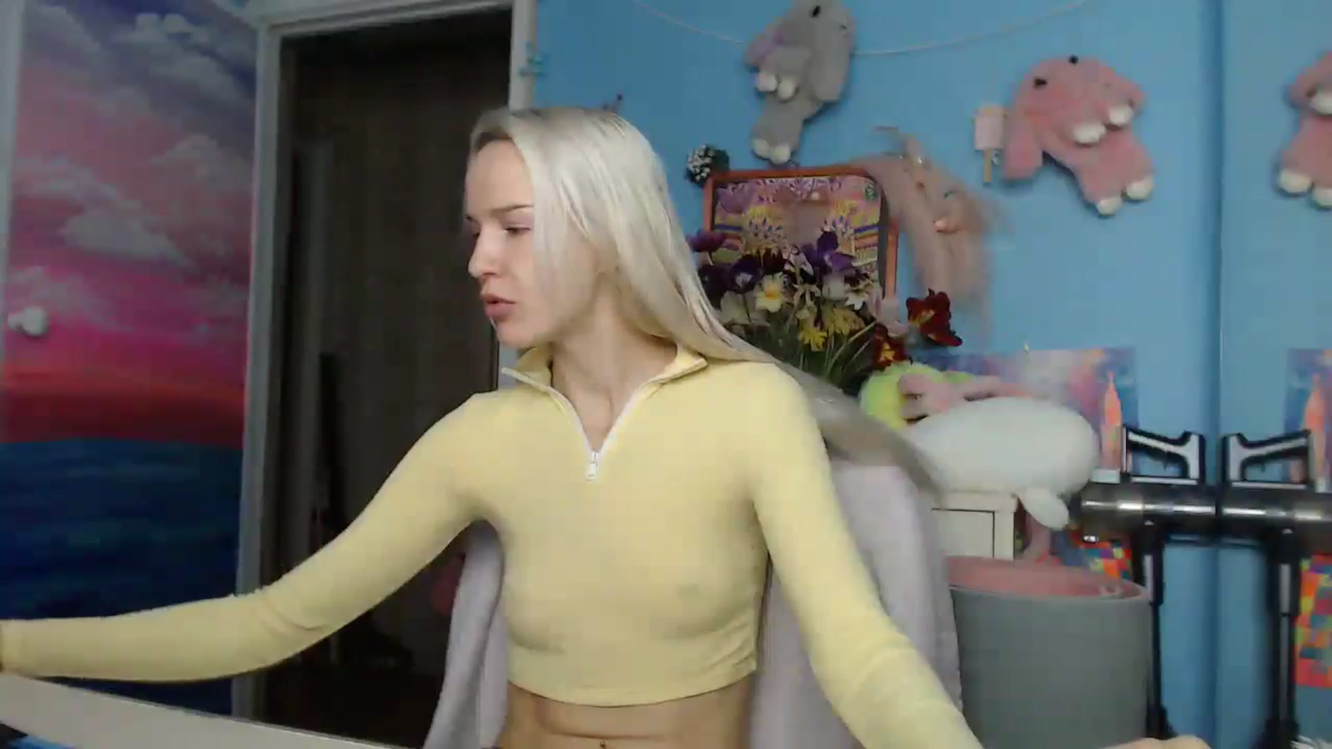 Gallery image thumbnail from Malina_kitty's myfreecams stream on, 05/13/2025, 05:17 image 4 of 20