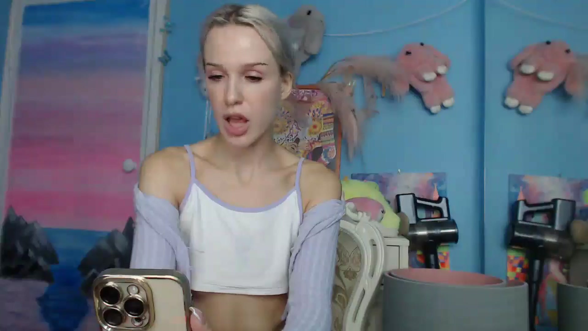 Gallery image thumbnail from Malina_kitty's myfreecams stream on, 05/17/2025, 06:08 image 17 of 20