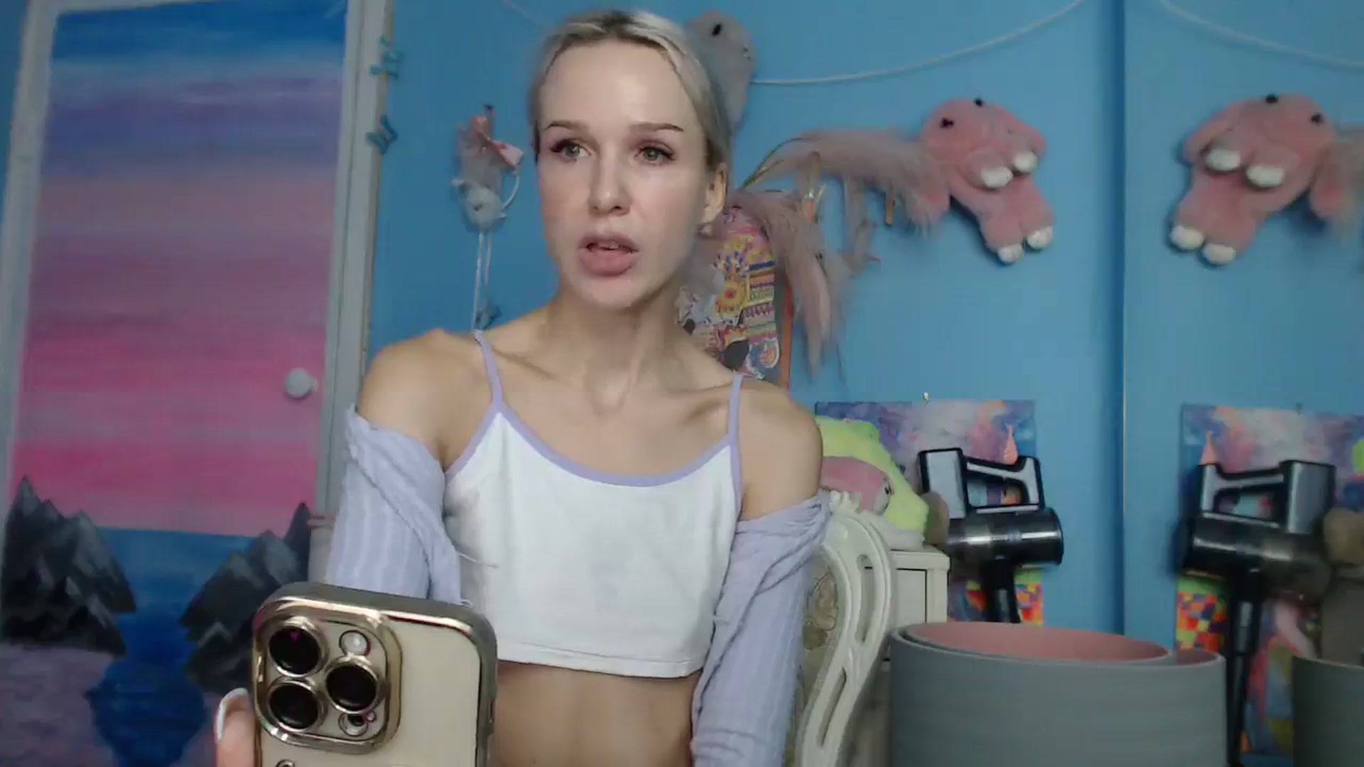 Gallery image thumbnail from Malina_kitty's myfreecams stream on, 05/17/2025, 06:08 image 20 of 20