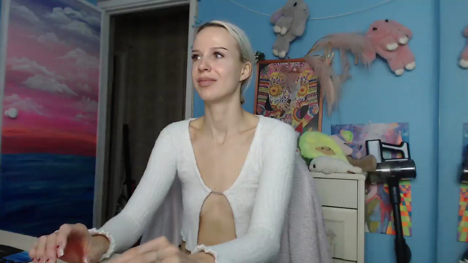 Gallery image thumbnail from Malina_kitty's myfreecams stream on, 05/19/2025, 05:16 image 19 of 20