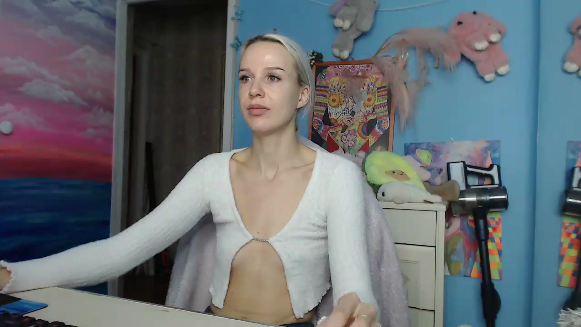 Gallery image thumbnail from Malina_kitty's myfreecams stream on, 05/19/2025, 05:16 image 10 of 20