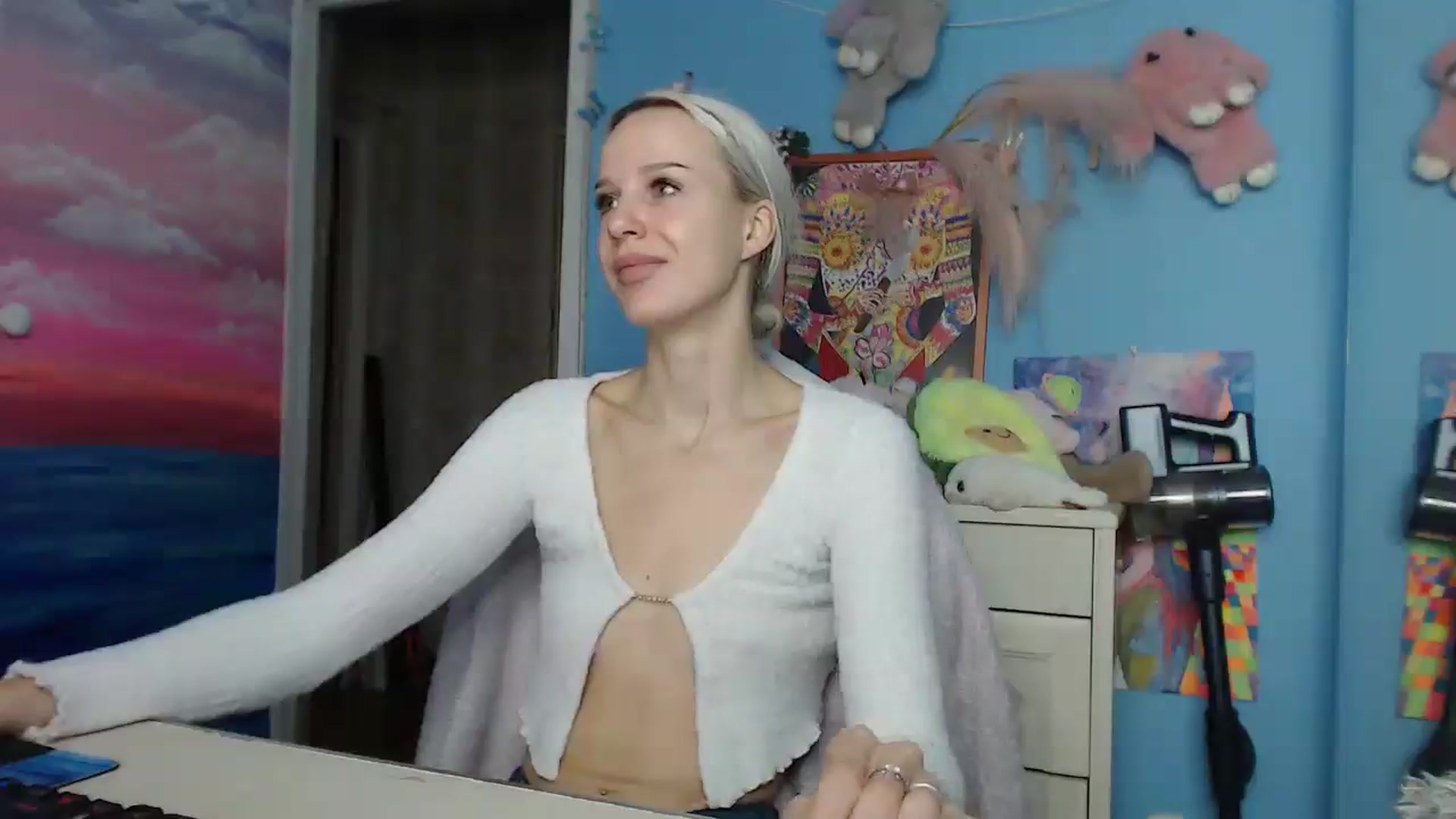 Gallery image thumbnail from Malina_kitty's myfreecams stream on, 05/19/2025, 05:16 image 12 of 20