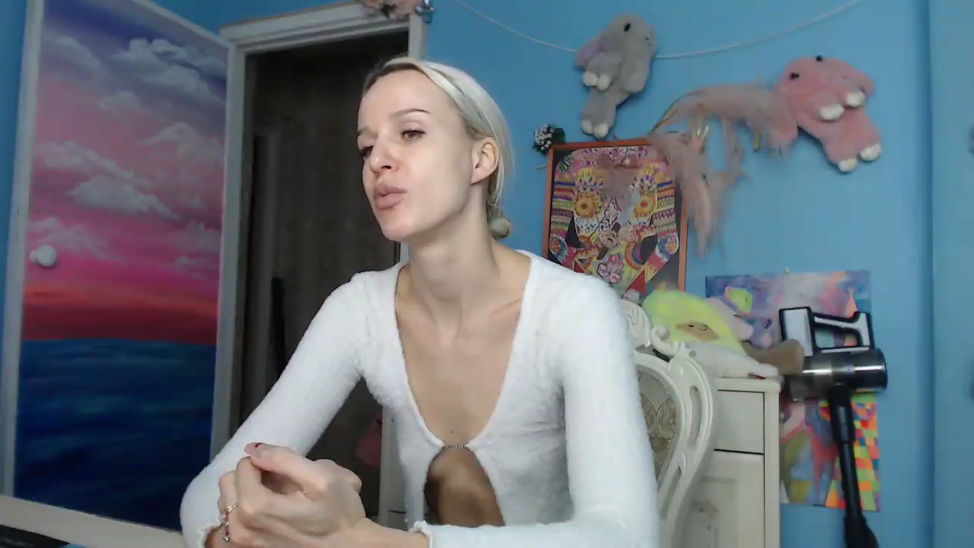 Gallery image thumbnail from Malina_kitty's myfreecams stream on, 05/19/2025, 06:23 image 20 of 20