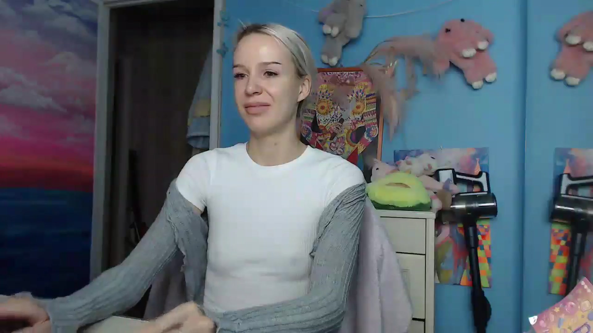 Gallery image thumbnail from Malina_kitty's myfreecams stream on, 05/27/2025, 04:55 image 3 of 20