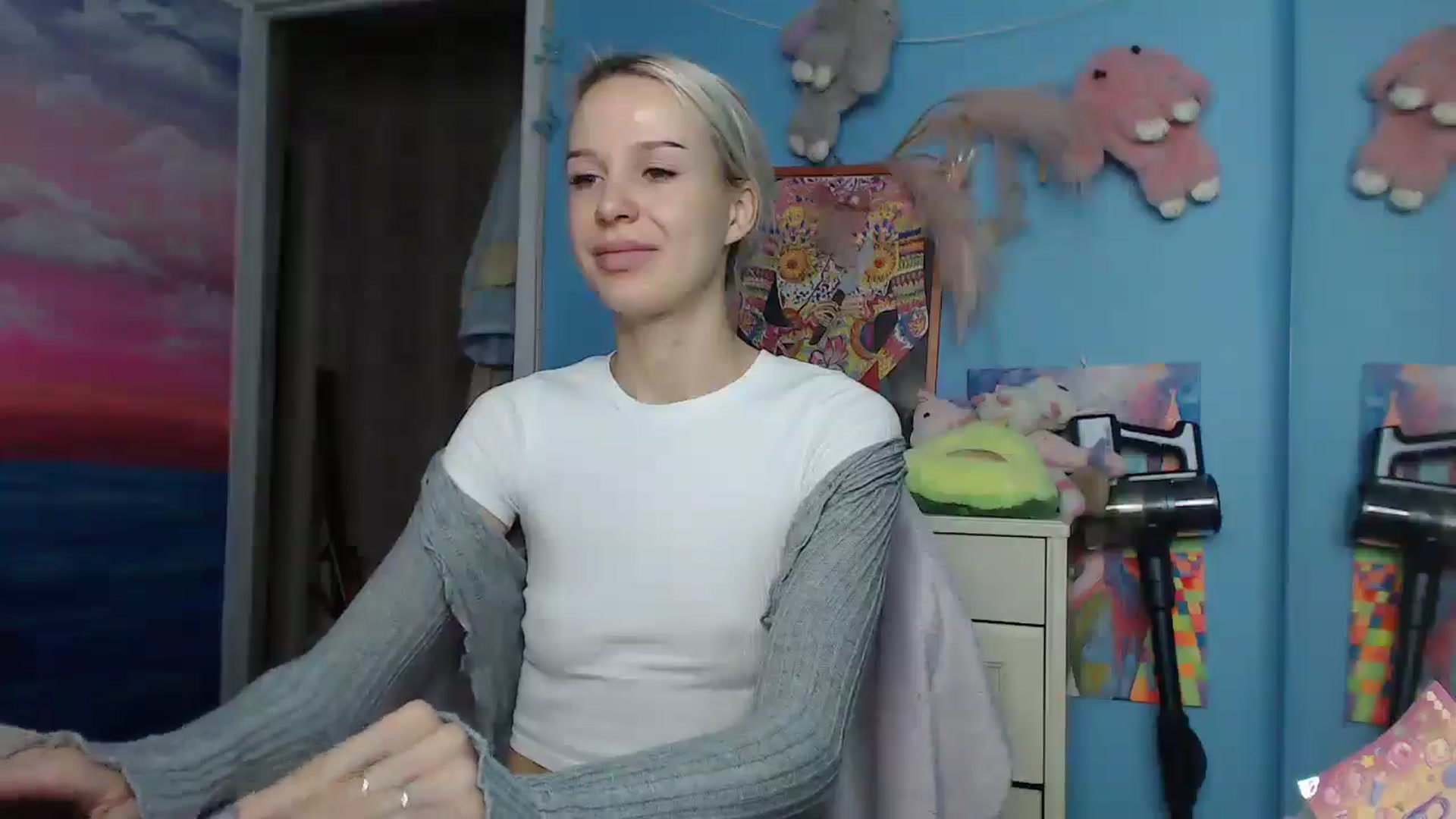 Gallery image thumbnail from Malina_kitty's myfreecams stream on, 05/27/2025, 04:55 image 7 of 20