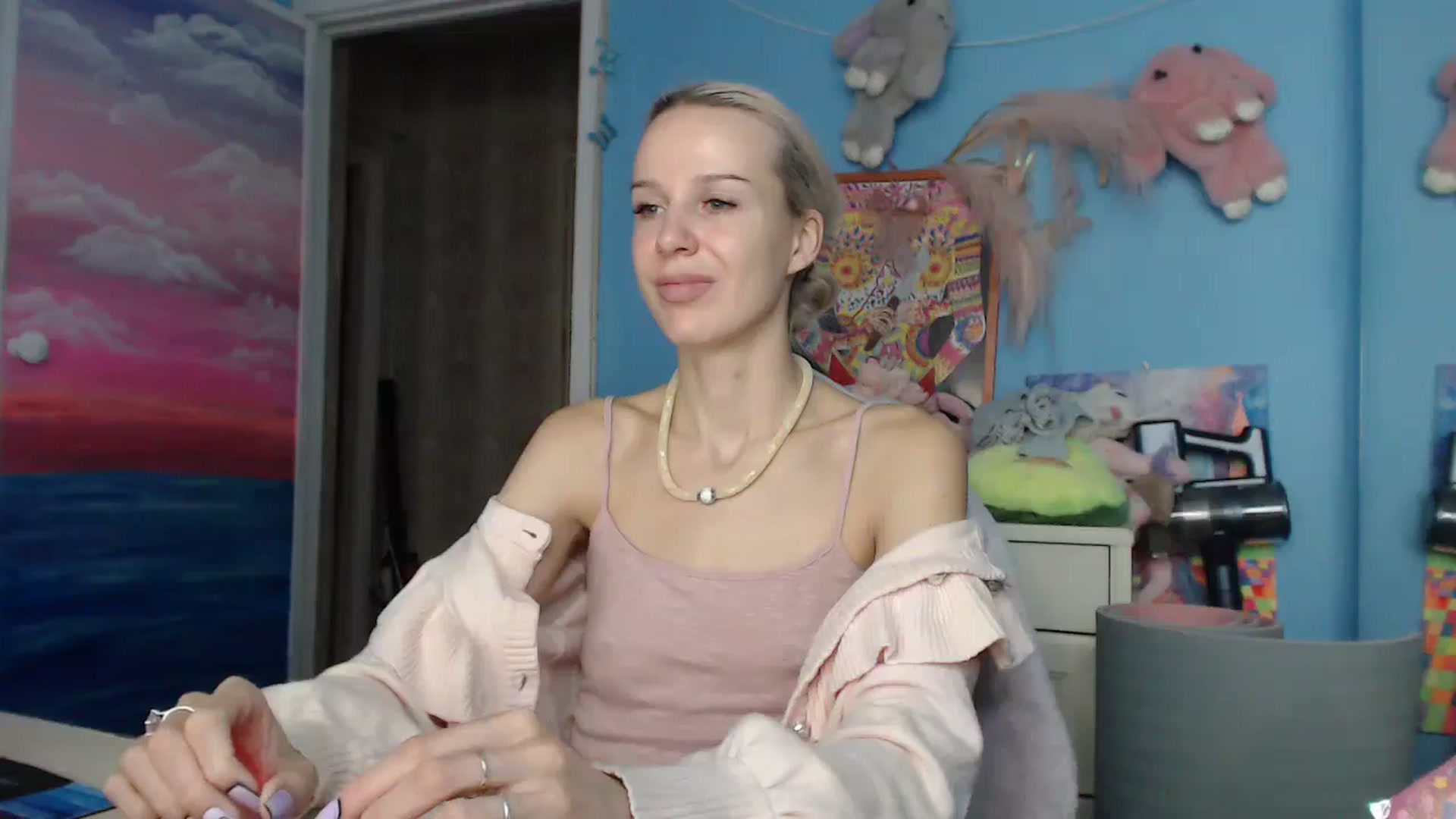 Gallery image thumbnail from Malina_kitty's myfreecams stream on, 05/28/2025, 04:06 image 17 of 20