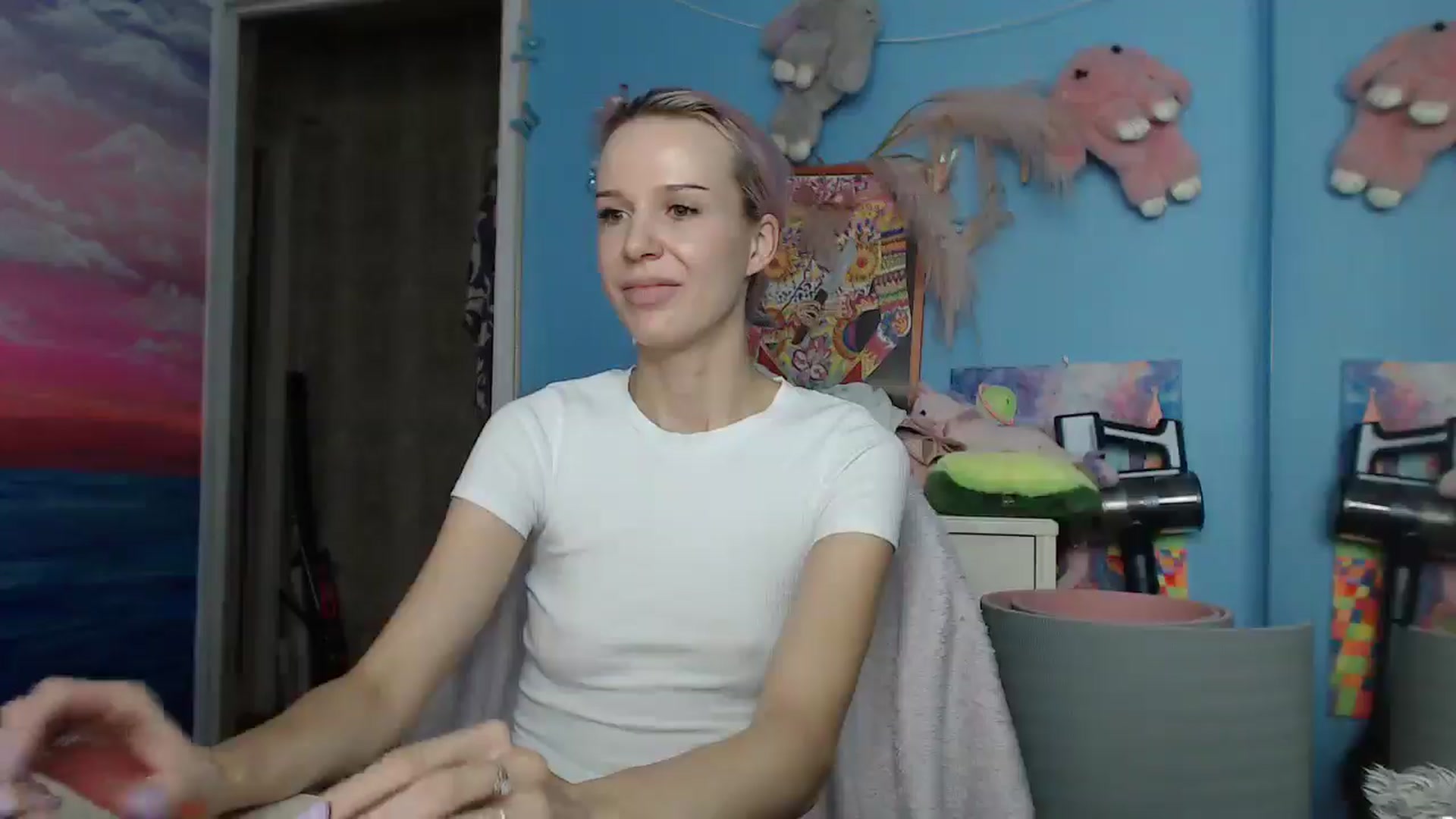 Gallery image thumbnail from Malina_kitty's myfreecams stream on, 06/01/2025, 05:12 image 9 of 20