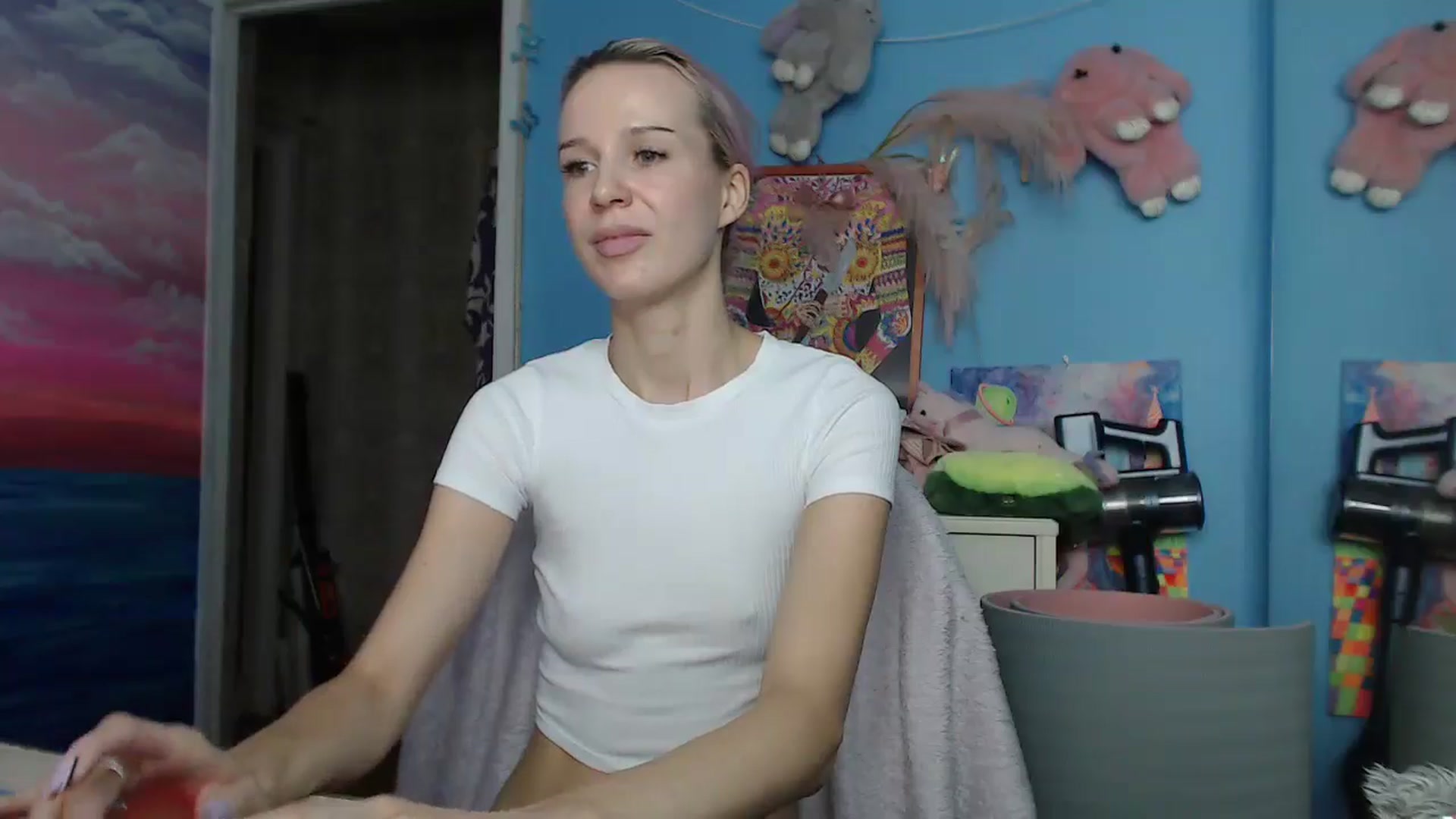 Gallery image thumbnail from Malina_kitty's myfreecams stream on, 06/01/2025, 05:12 image 11 of 20