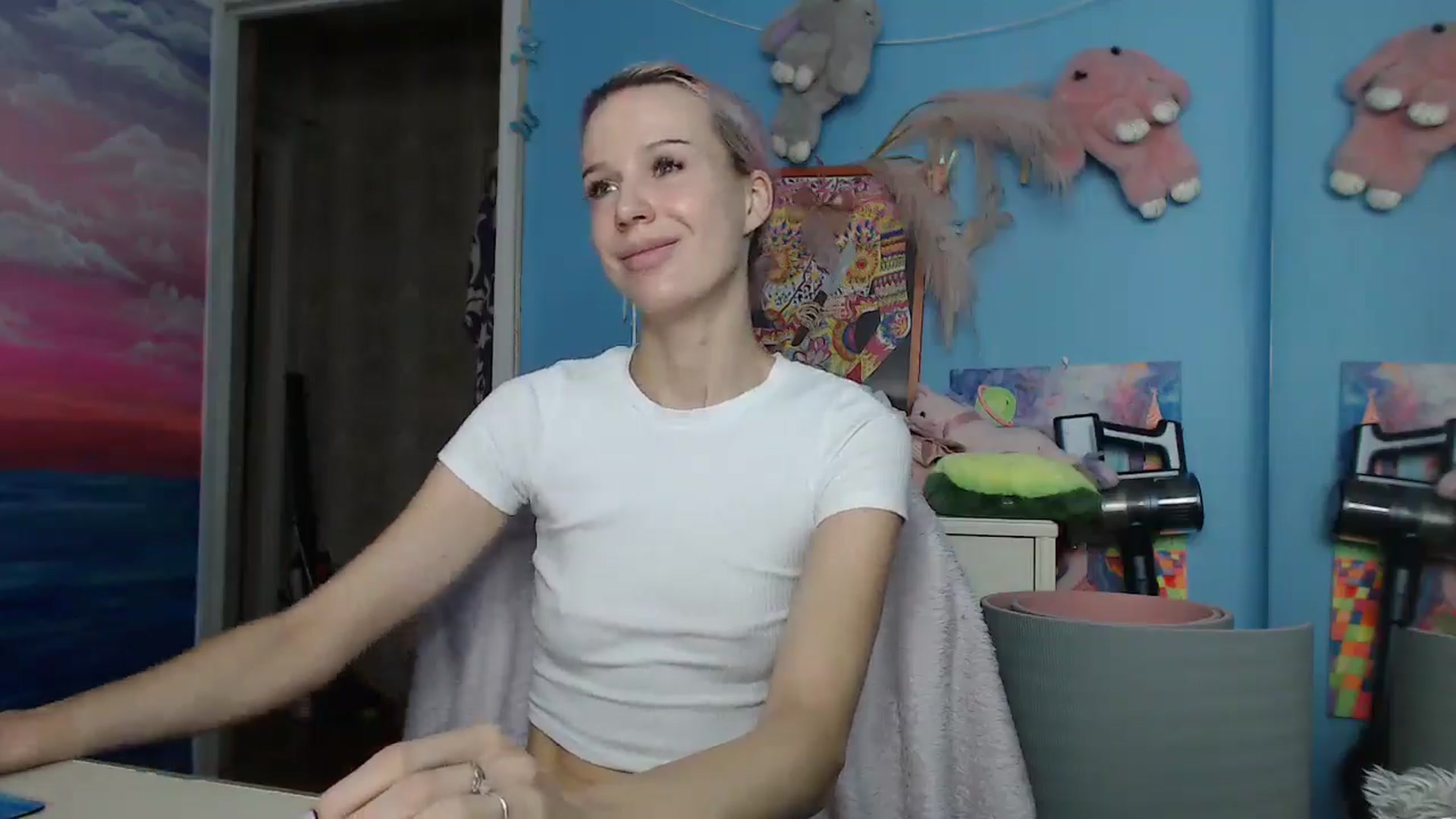 Gallery image thumbnail from Malina_kitty's myfreecams stream on, 06/01/2025, 05:12 image 2 of 20