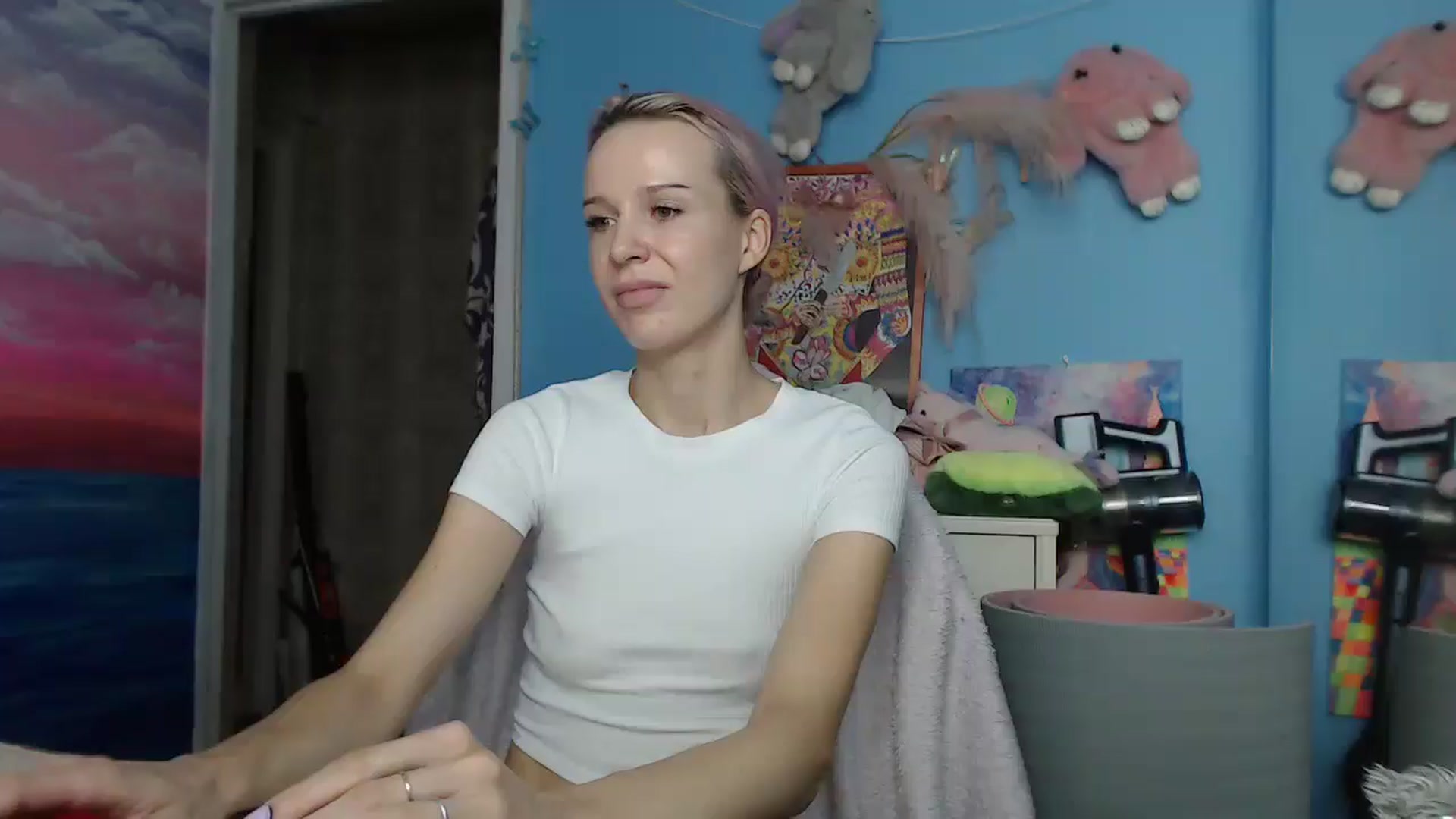 Gallery image thumbnail from Malina_kitty's myfreecams stream on, 06/01/2025, 05:12 image 10 of 20