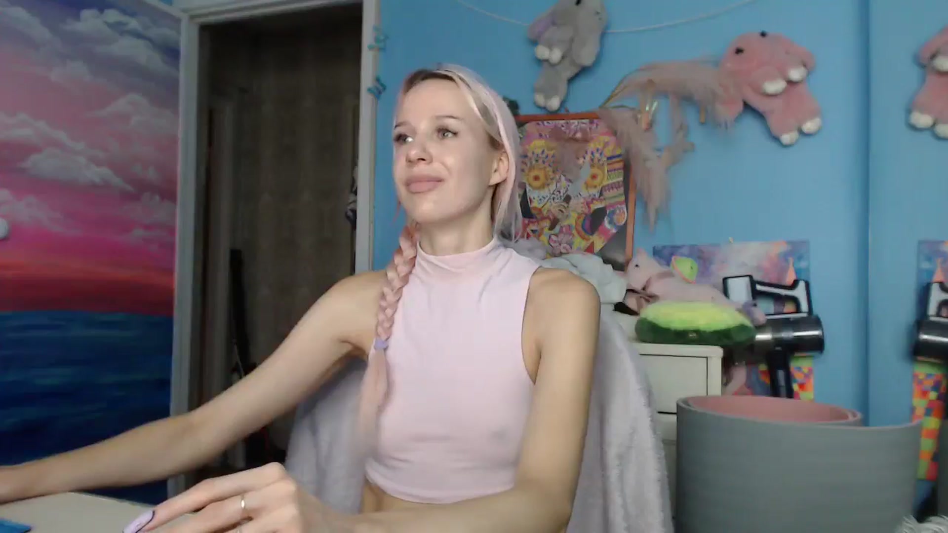 Gallery image thumbnail from Malina_kitty's myfreecams stream on, 06/02/2025, 05:01 image 10 of 20