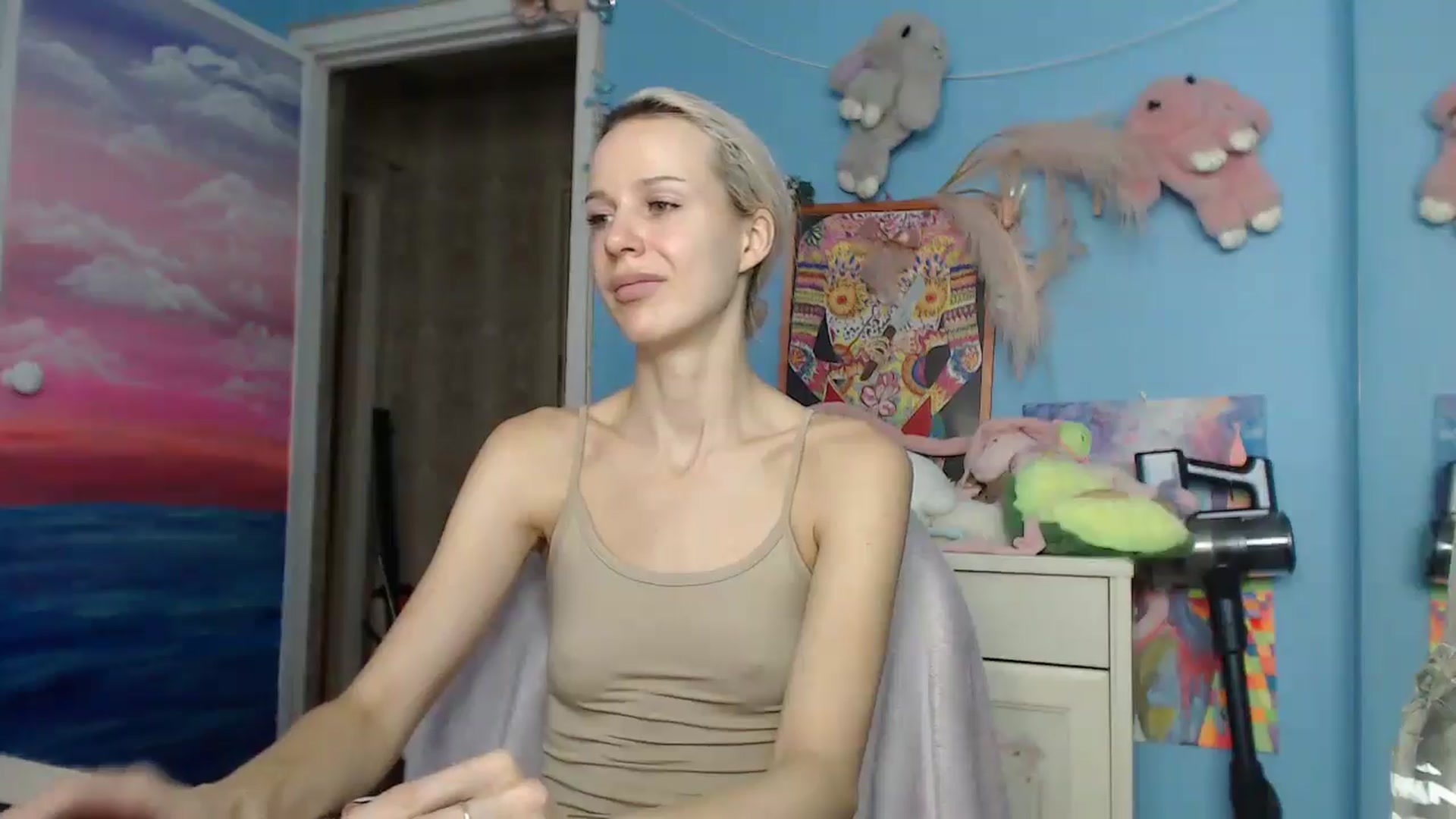 Gallery image thumbnail from Malina_kitty's myfreecams stream on, 06/06/2025, 03:51 image 14 of 20