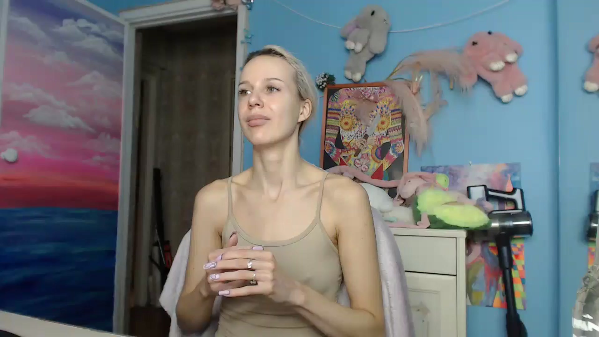 Gallery image thumbnail from Malina_kitty's myfreecams stream on, 06/06/2025, 03:51 image 17 of 20