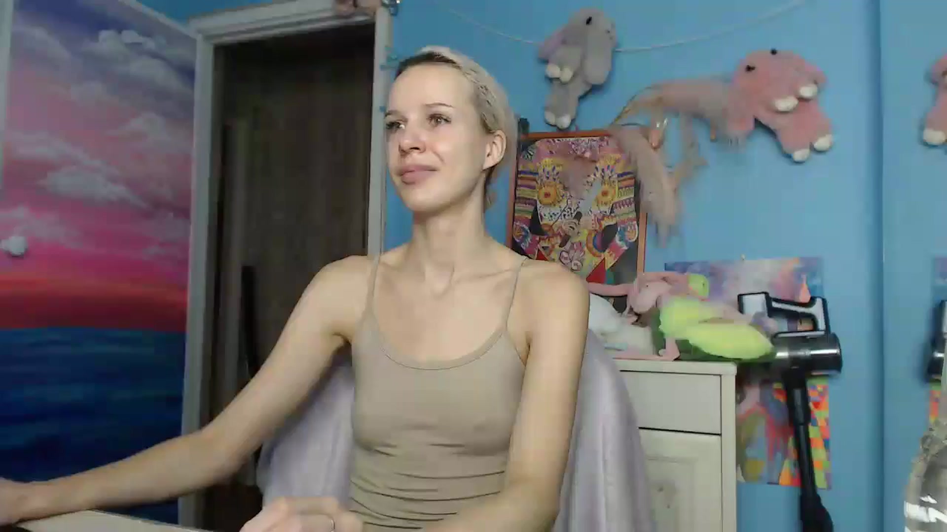 Gallery image thumbnail from Malina_kitty's myfreecams stream on, 06/06/2025, 03:51 image 12 of 20