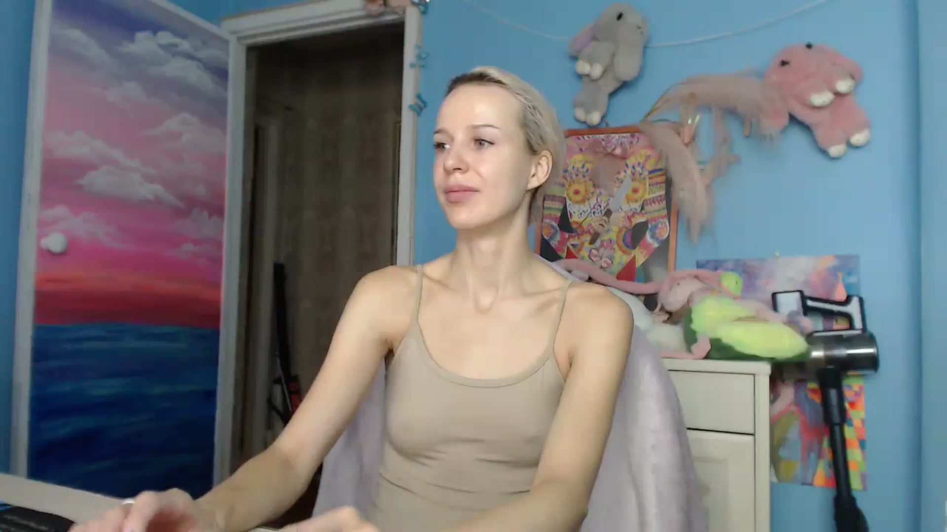 Gallery image thumbnail from Malina_kitty's myfreecams stream on, 06/06/2025, 03:51 image 6 of 20