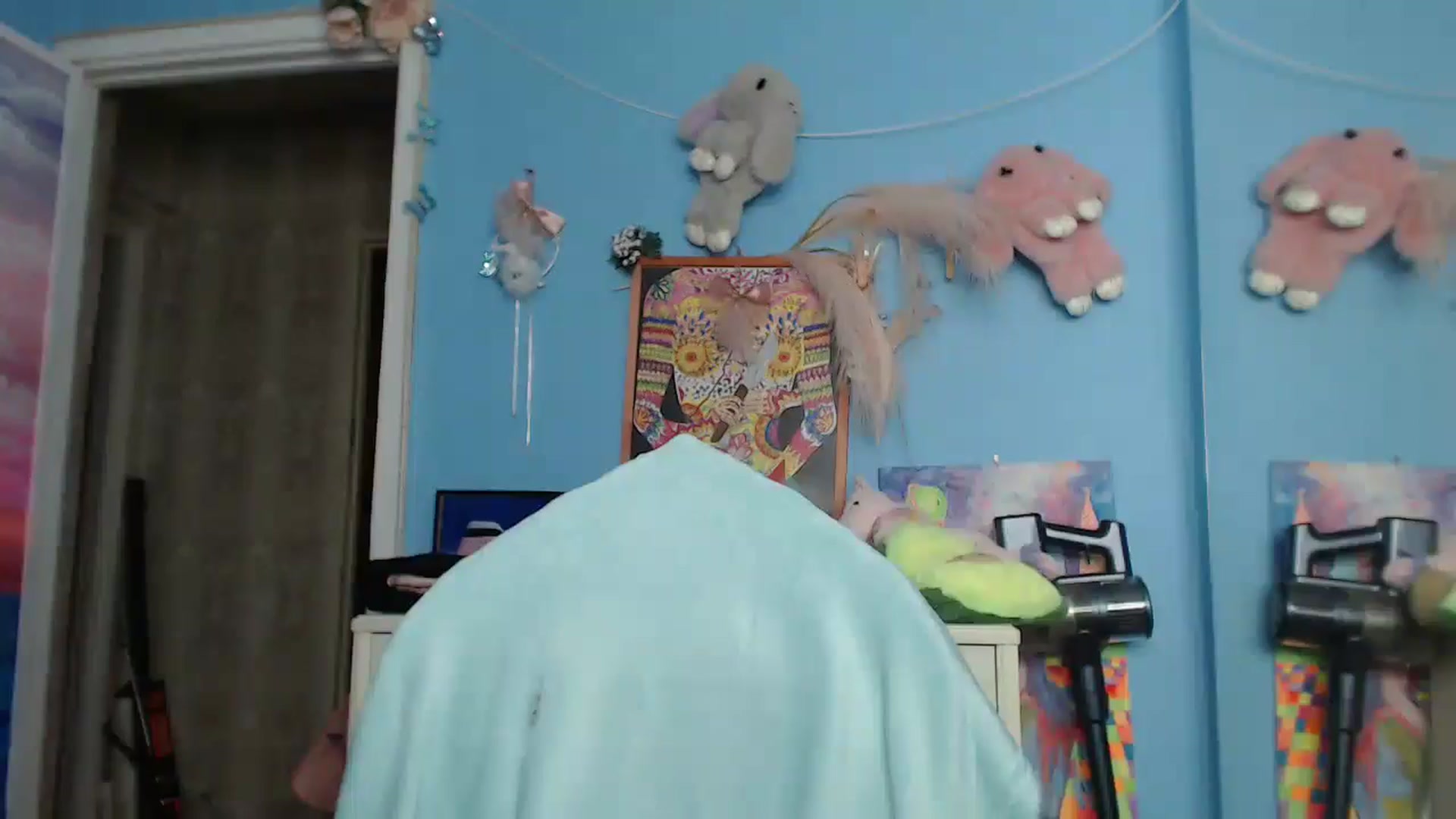 Gallery image thumbnail from Malina_kitty's myfreecams stream on, 06/07/2025, 04:07 image 10 of 20
