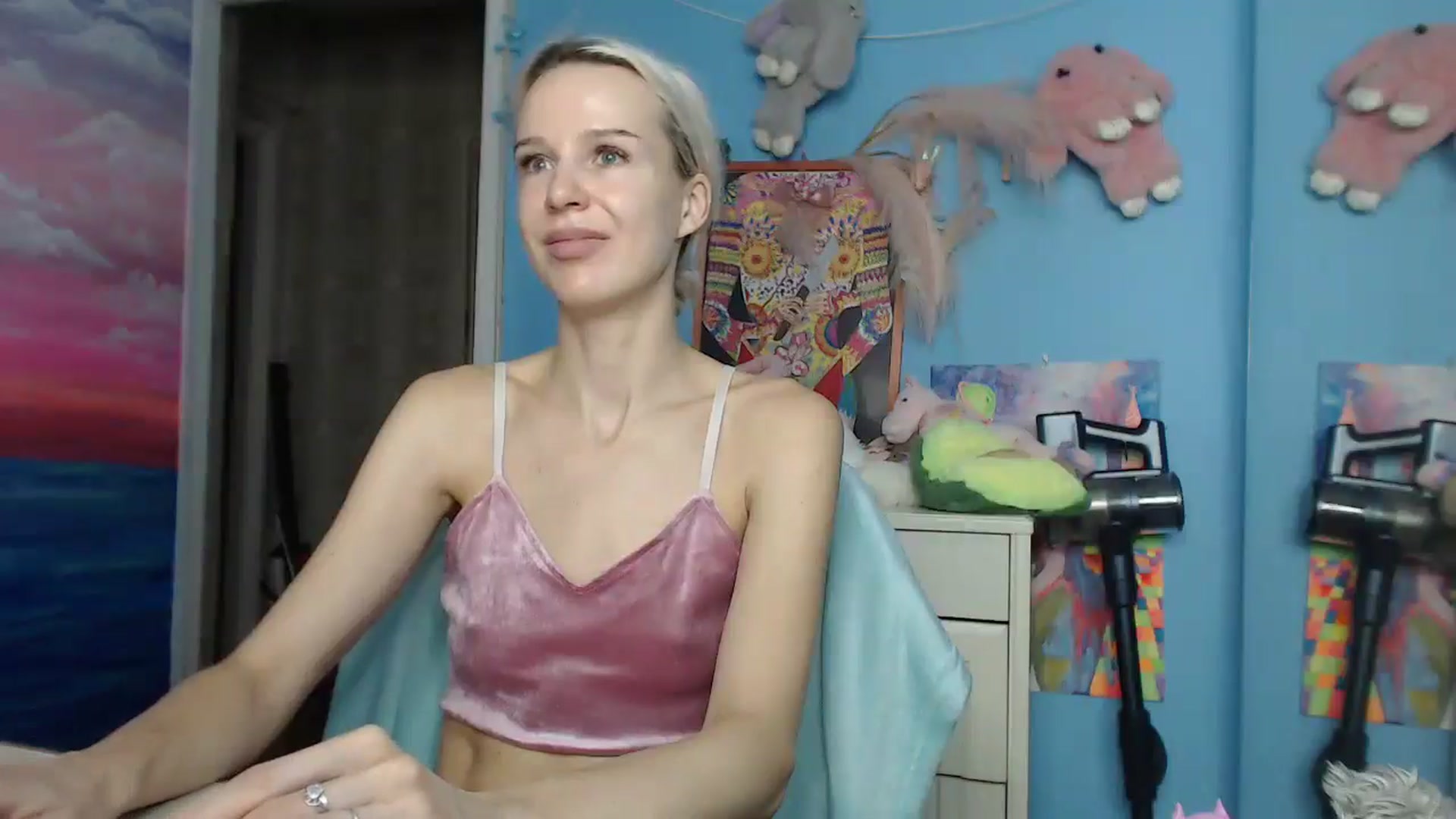Gallery image thumbnail from Malina_kitty's myfreecams stream on, 06/07/2025, 04:07 image 3 of 20