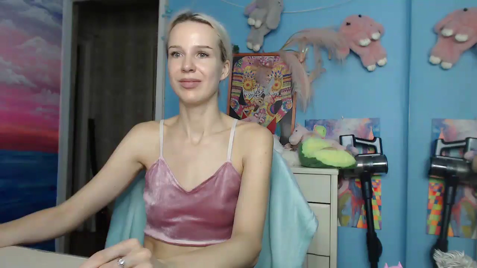 Gallery image thumbnail from Malina_kitty's myfreecams stream on, 06/07/2025, 04:07 image 4 of 20