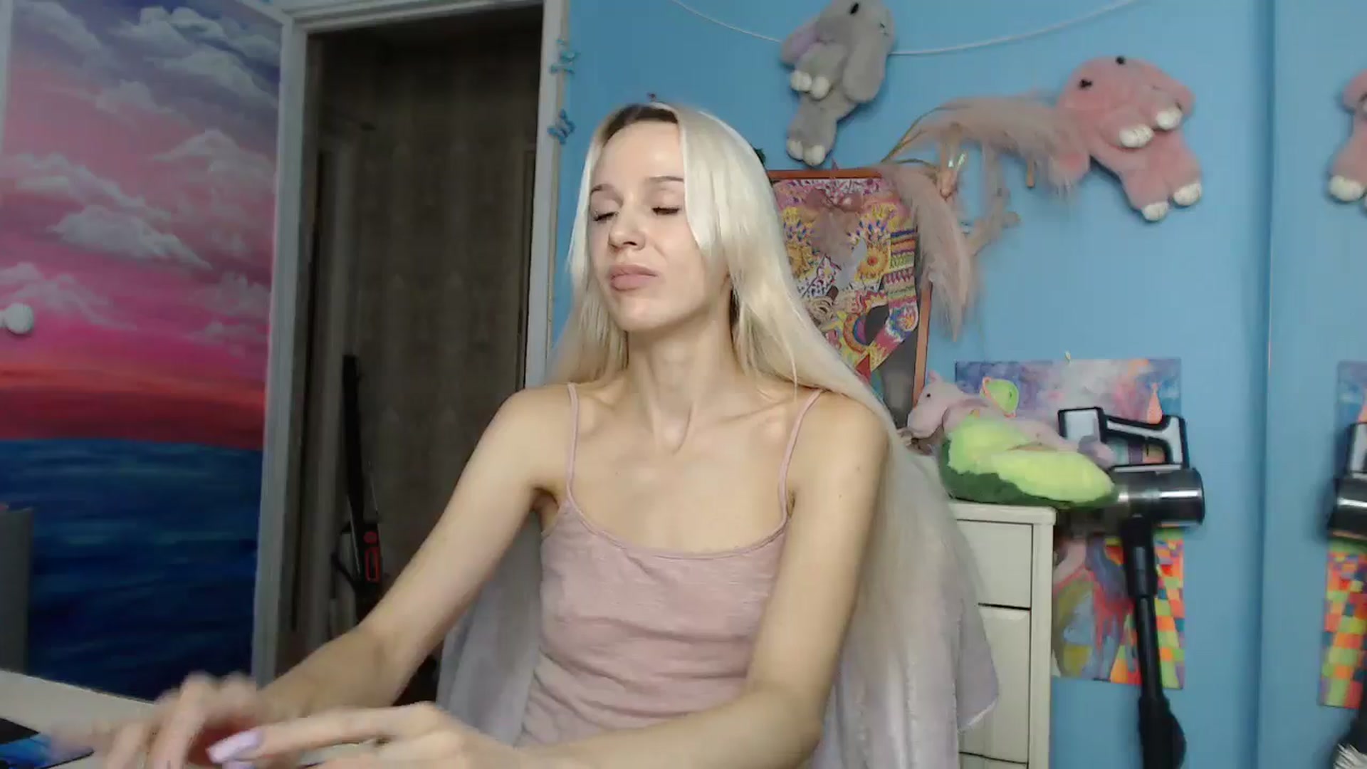 Gallery image thumbnail from Malina_kitty's myfreecams stream on, 06/08/2025, 05:52 image 13 of 20