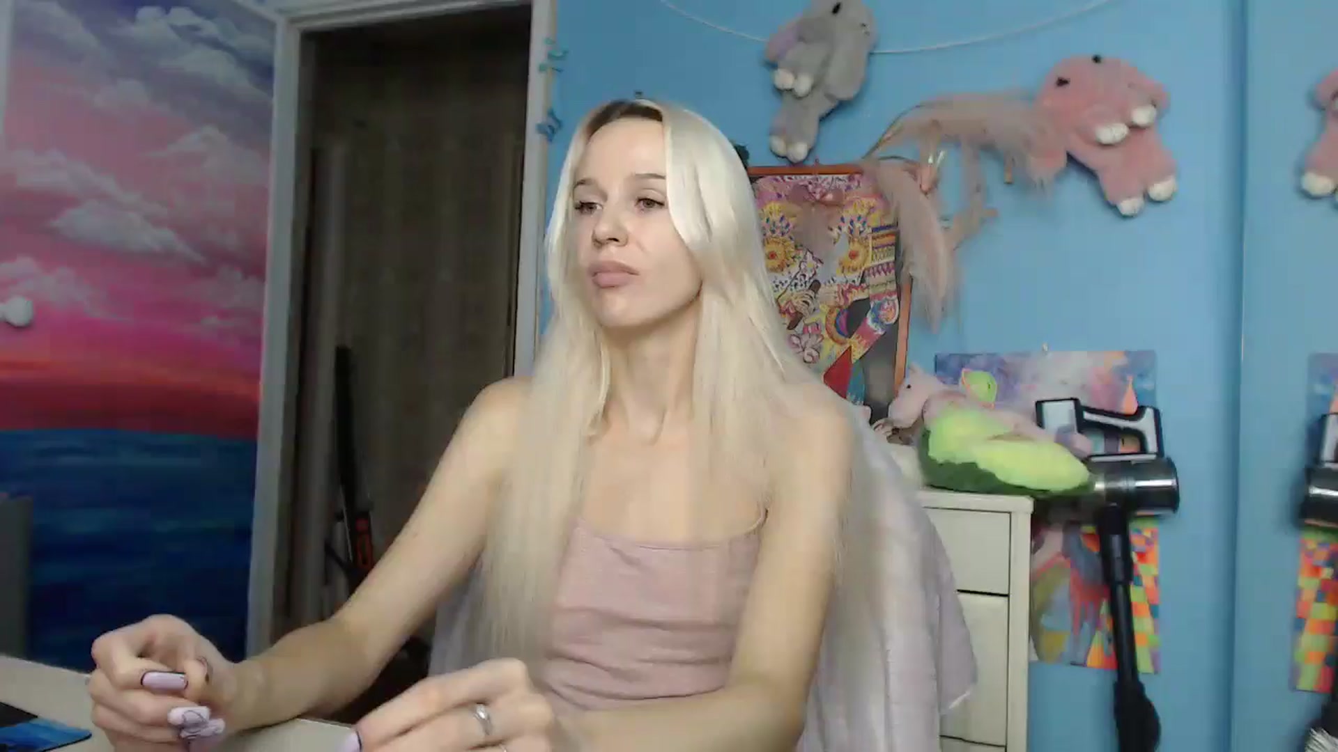 Gallery image thumbnail from Malina_kitty's myfreecams stream on, 06/08/2025, 05:52 image 12 of 20
