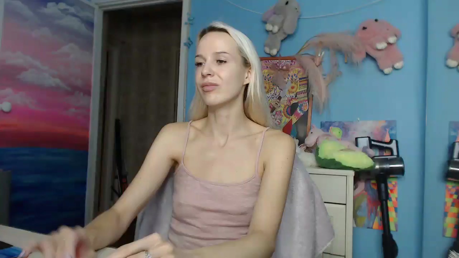 Gallery image thumbnail from Malina_kitty's myfreecams stream on, 06/08/2025, 05:52 image 1 of 20