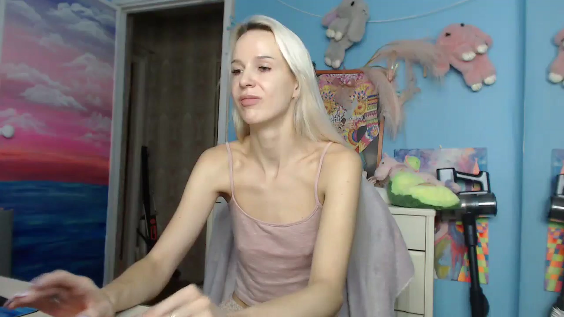 Gallery image thumbnail from Malina_kitty's myfreecams stream on, 06/08/2025, 05:52 image 8 of 20