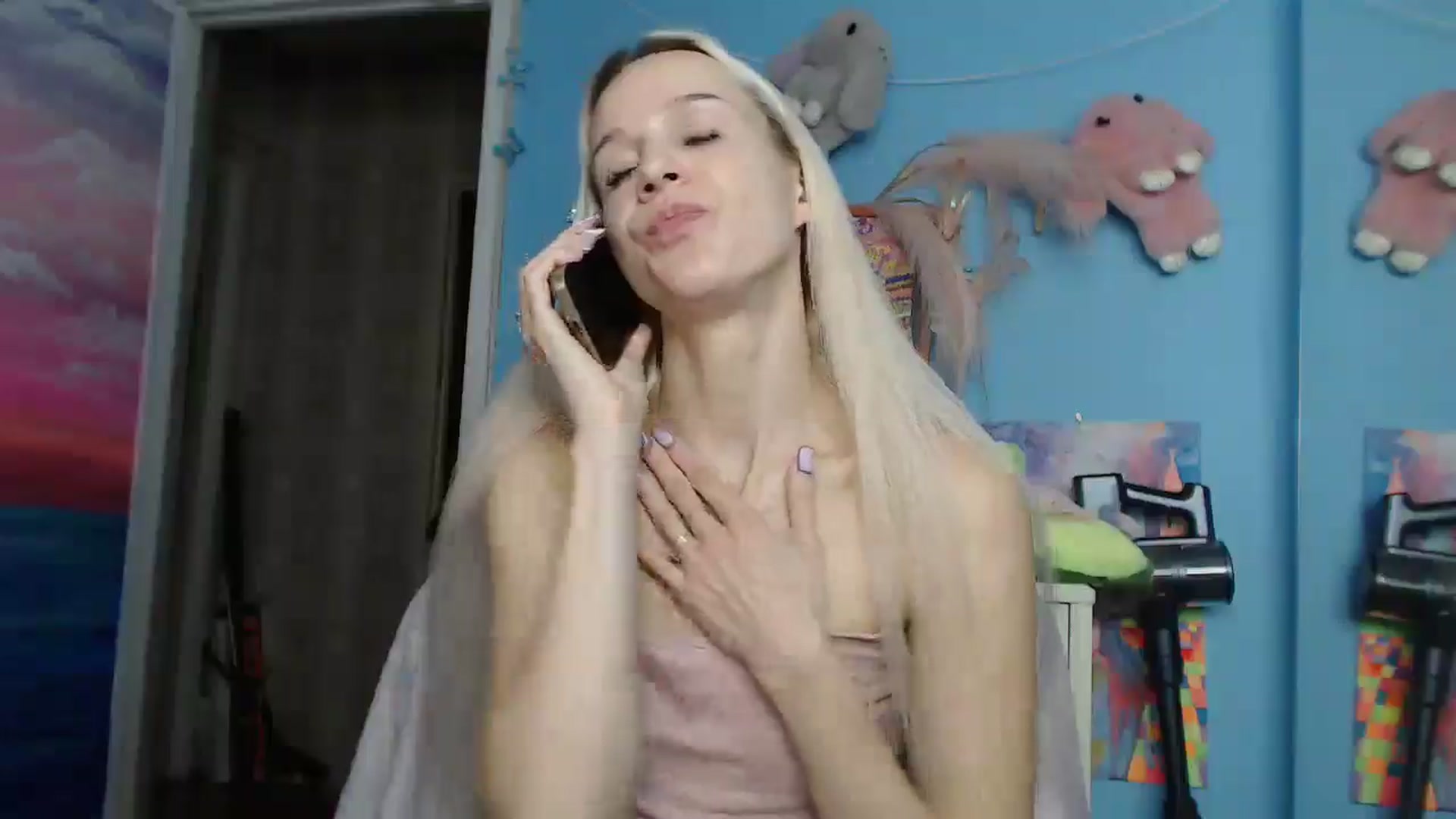 Gallery image thumbnail from Malina_kitty's myfreecams stream on, 06/08/2025, 05:52 image 19 of 20