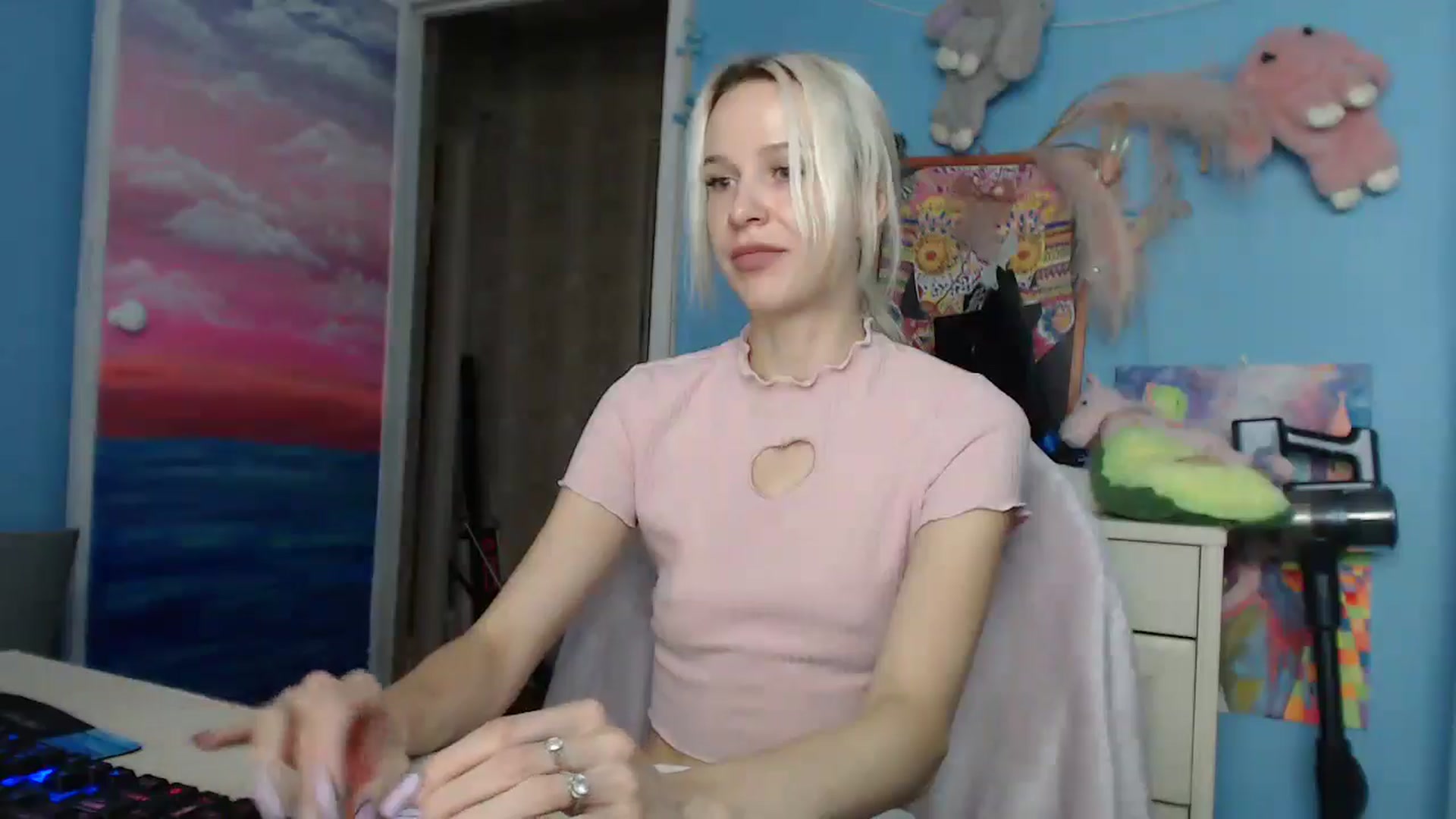 Gallery image thumbnail from Malina_kitty's myfreecams stream on, 06/11/2025, 05:16 image 12 of 20