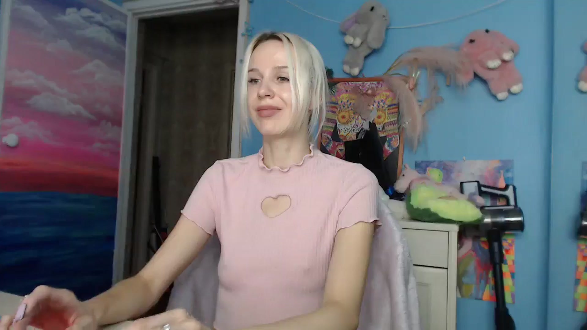Gallery image thumbnail from Malina_kitty's myfreecams stream on, 06/11/2025, 05:16 image 17 of 20